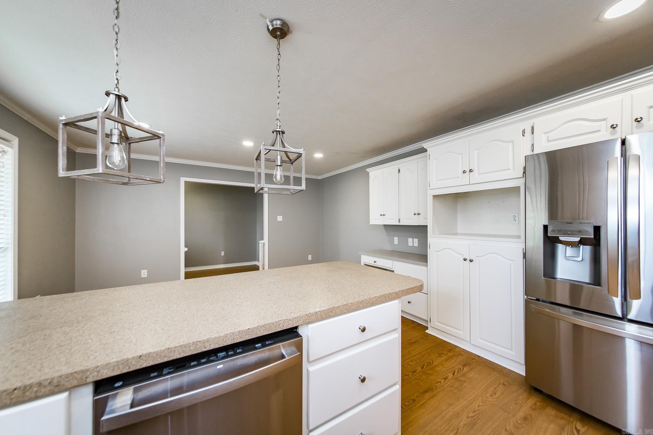 COUNTRY COVE ESTATES - Residential