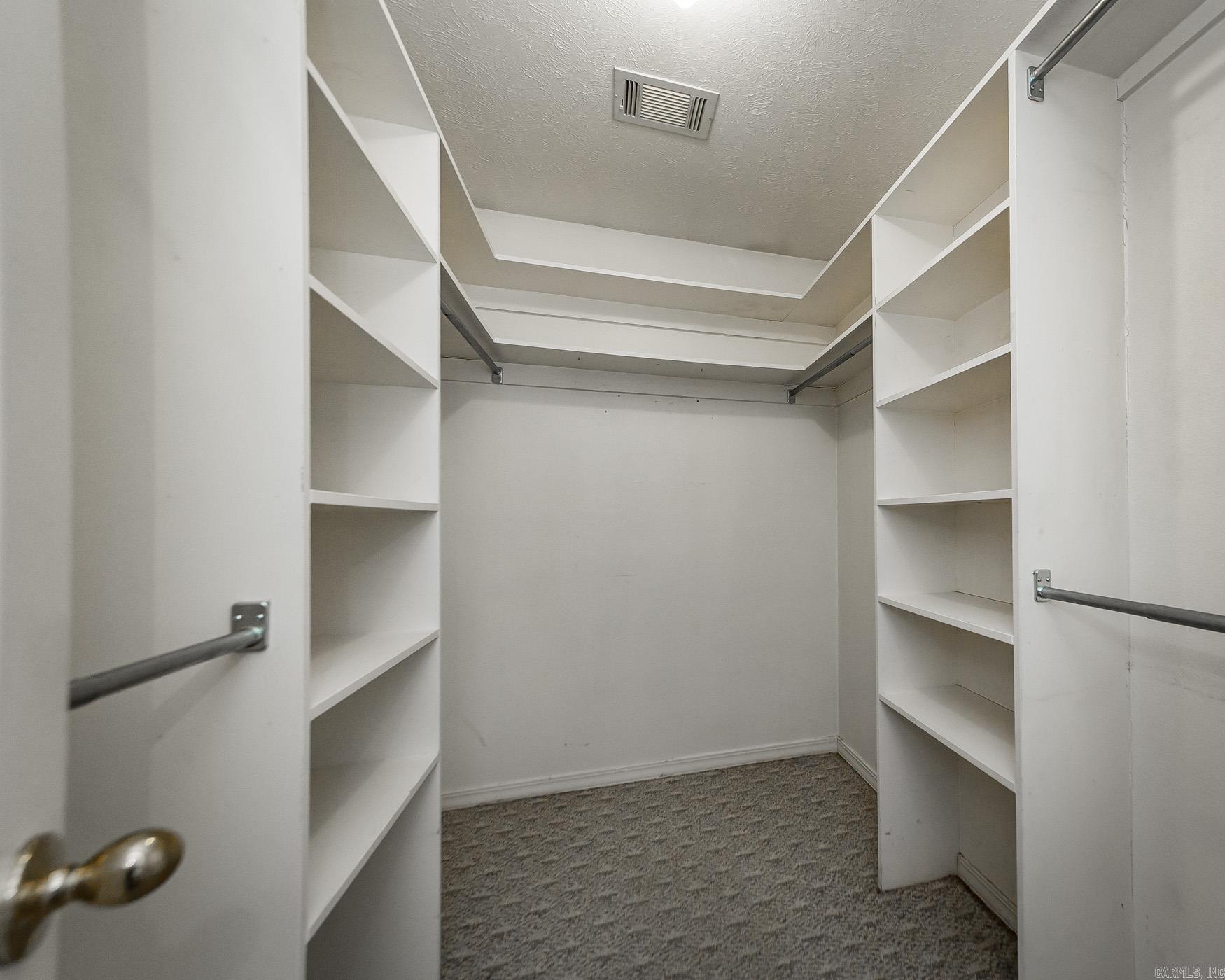 COUNTRY COVE ESTATES - Residential