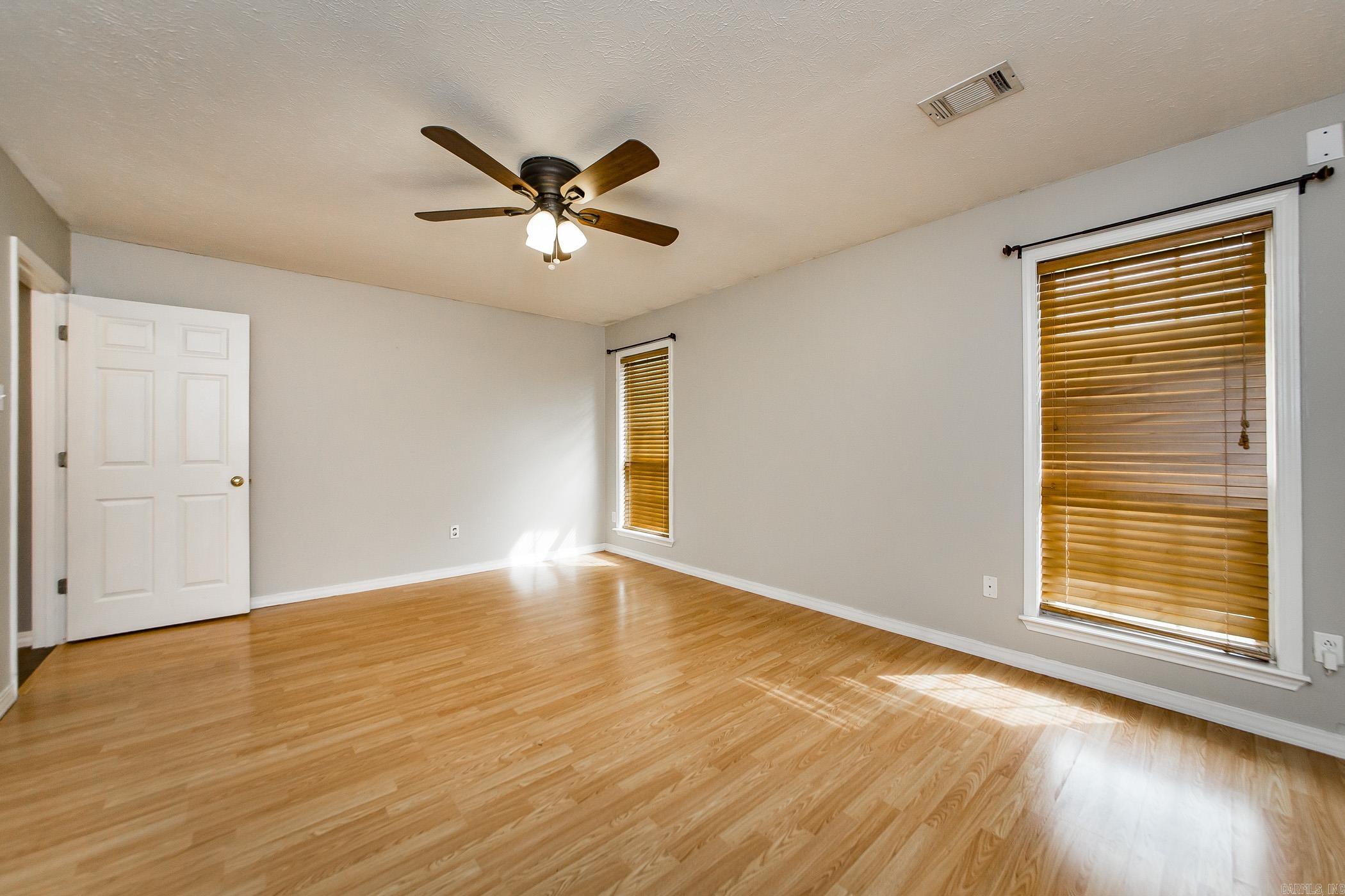 COUNTRY COVE ESTATES - Residential