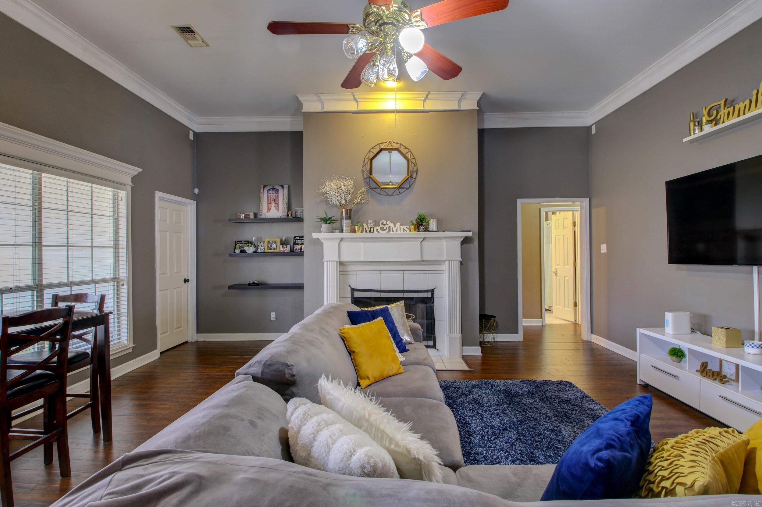 EDGEWATER ADDN - Residential