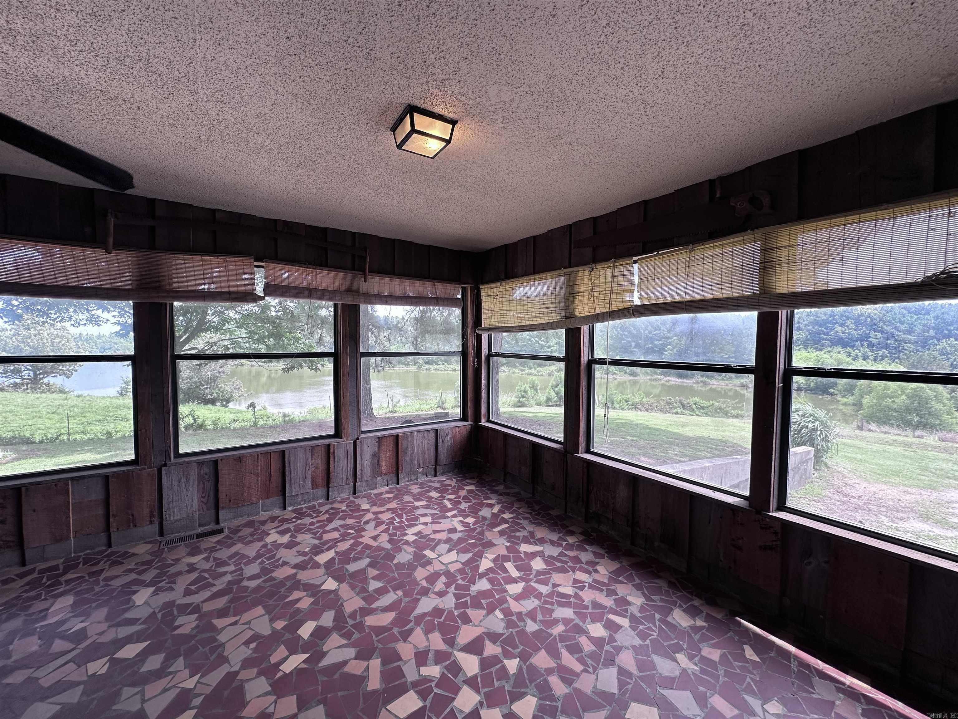 COUNTY - Residential