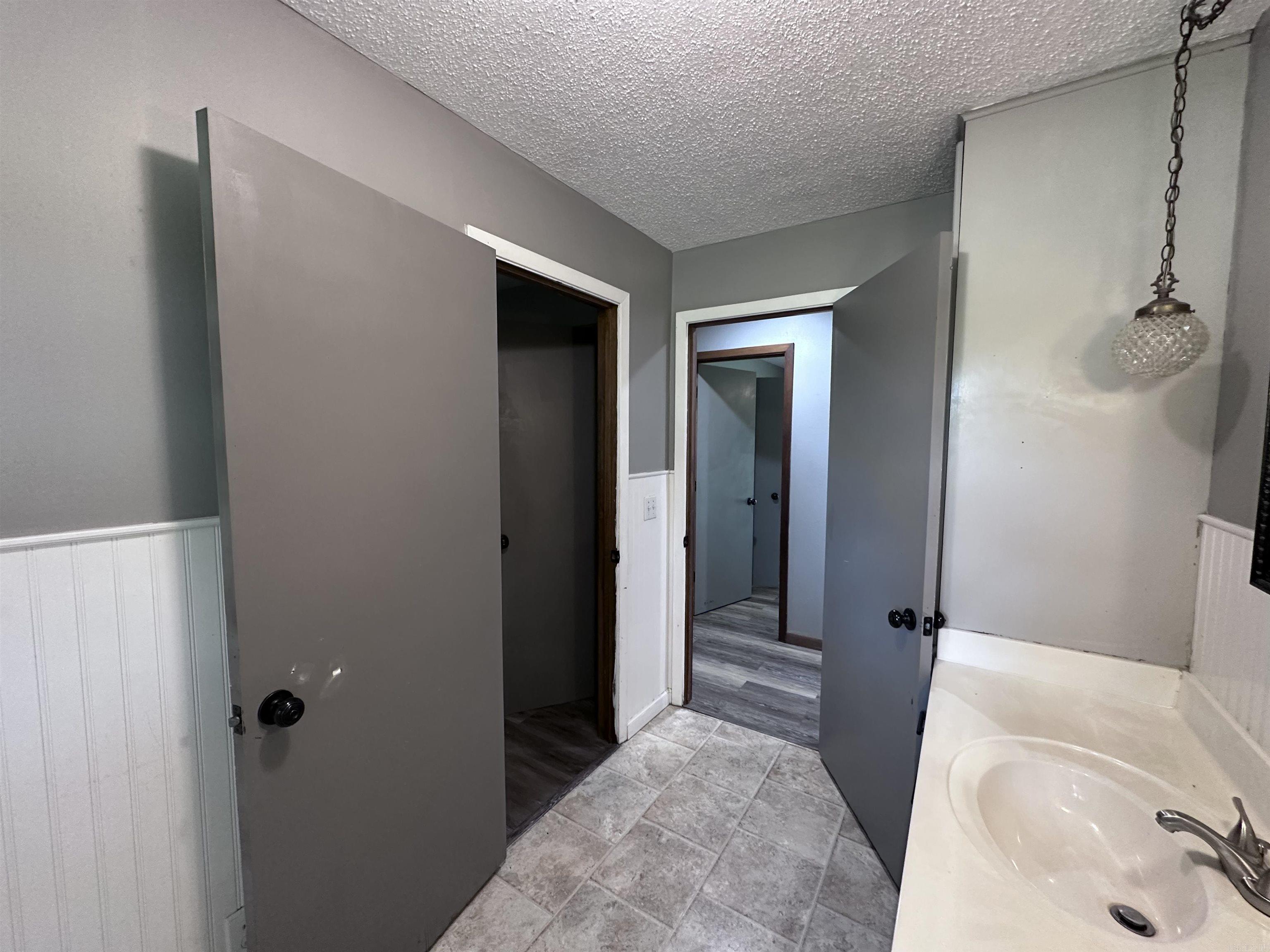 COUNTY - Residential