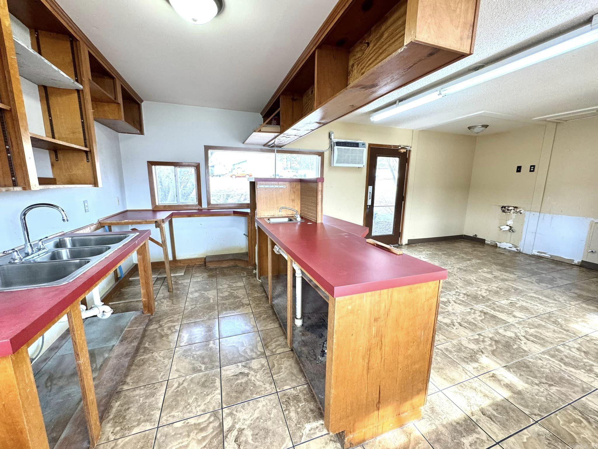 Metes & Bounds - Commercial Sale