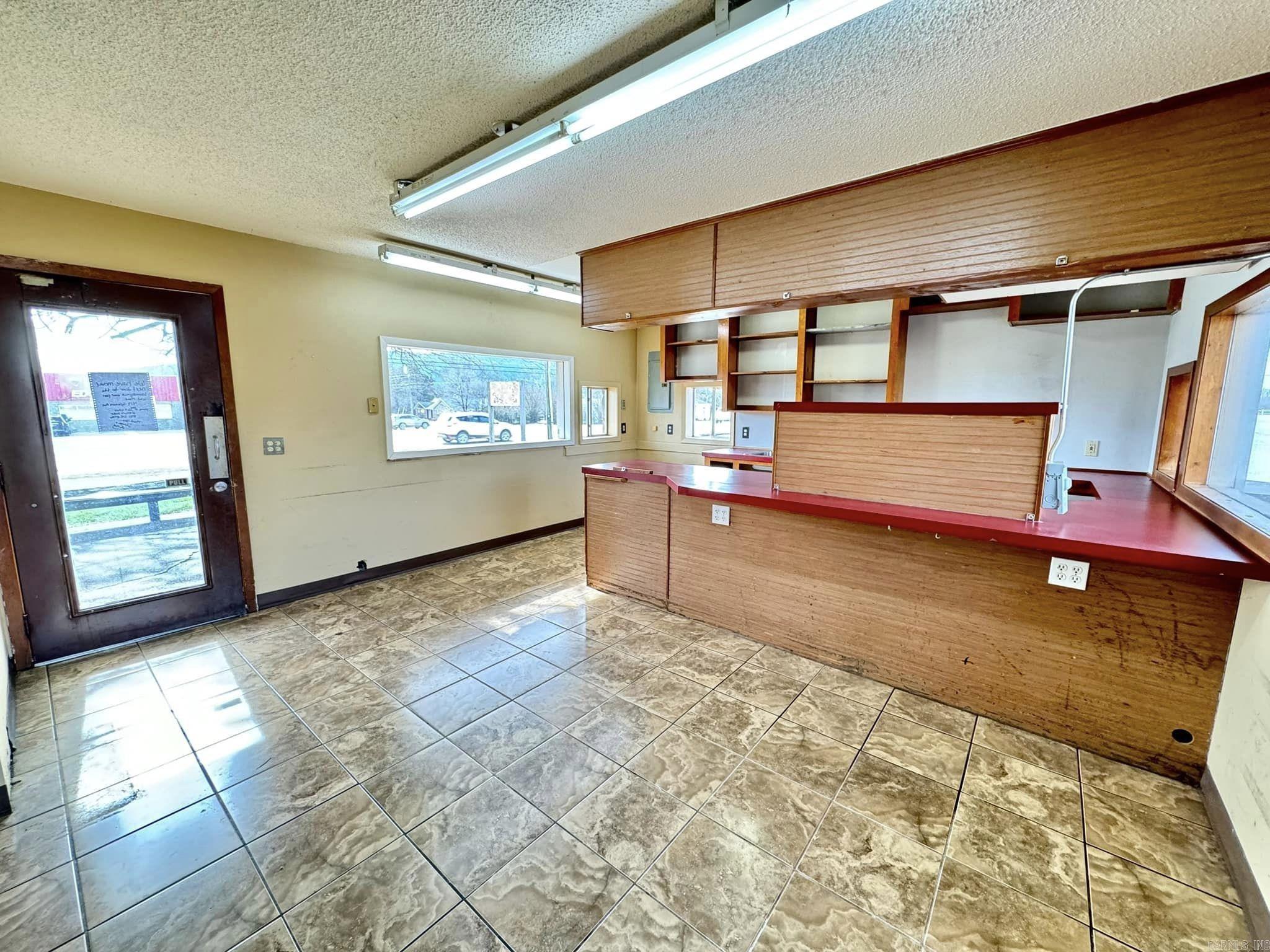 Metes & Bounds - Commercial Sale