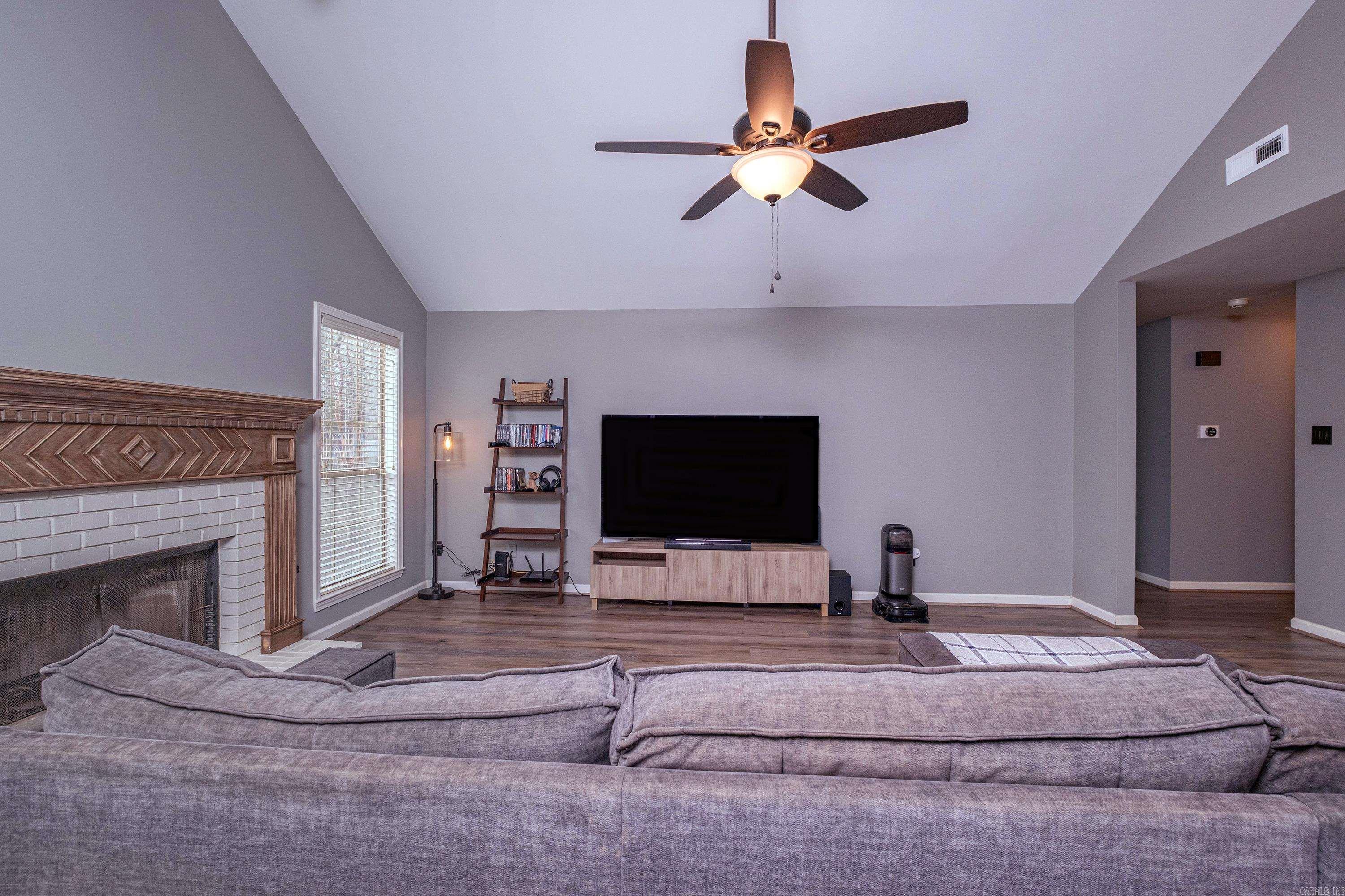 CEDAR RIDGE - Residential