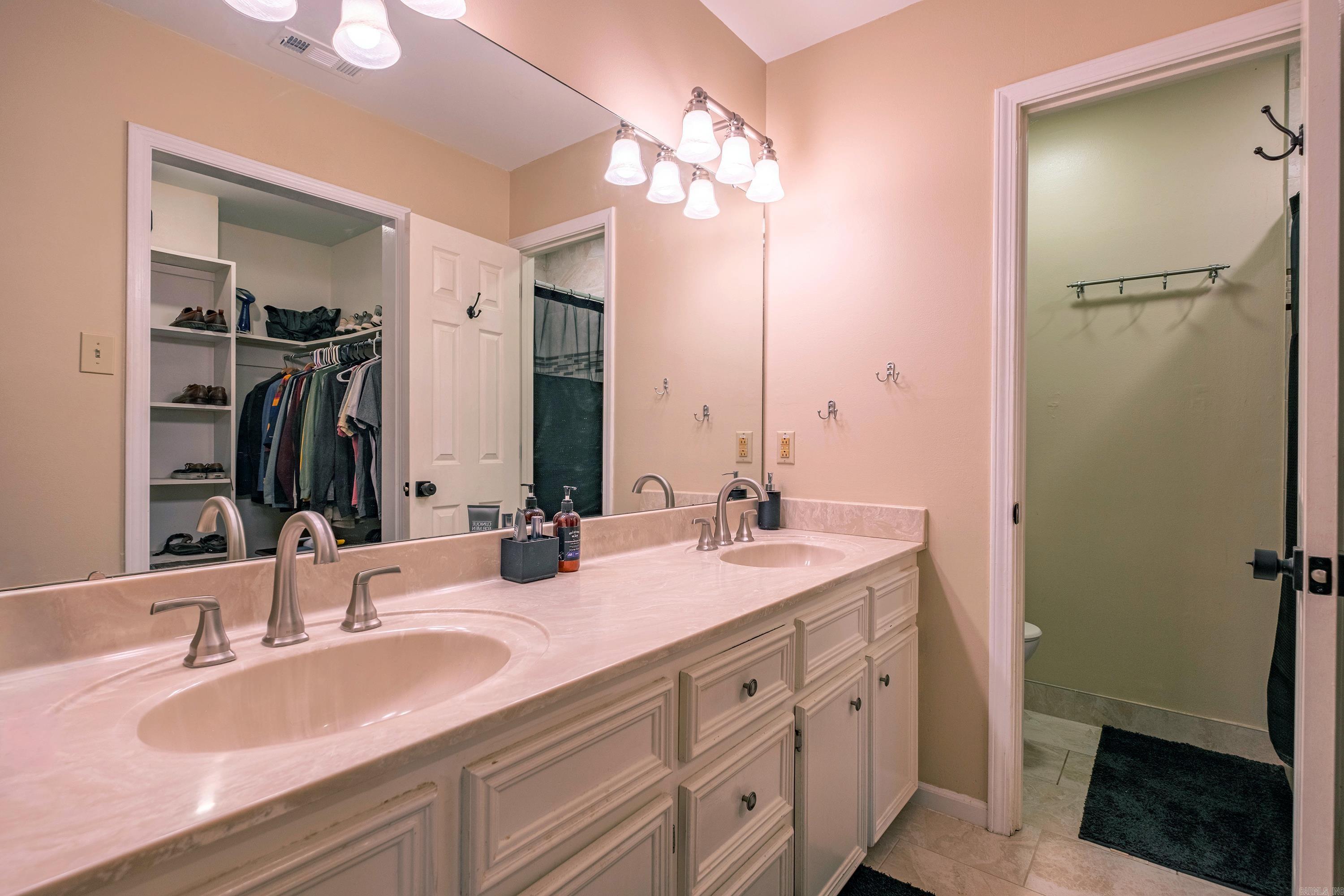 CEDAR RIDGE - Residential