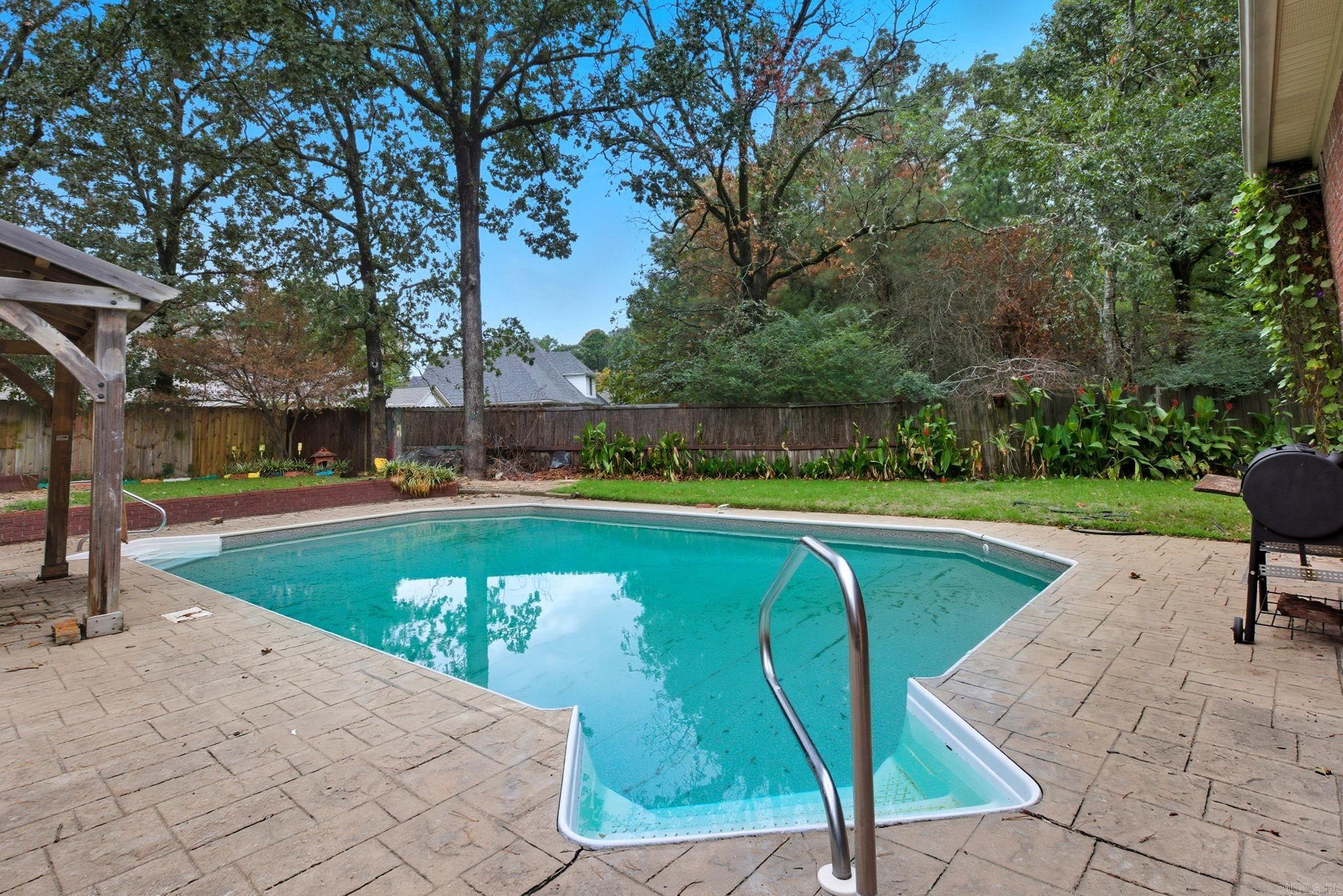 CARRIAGE CREEK - Residential