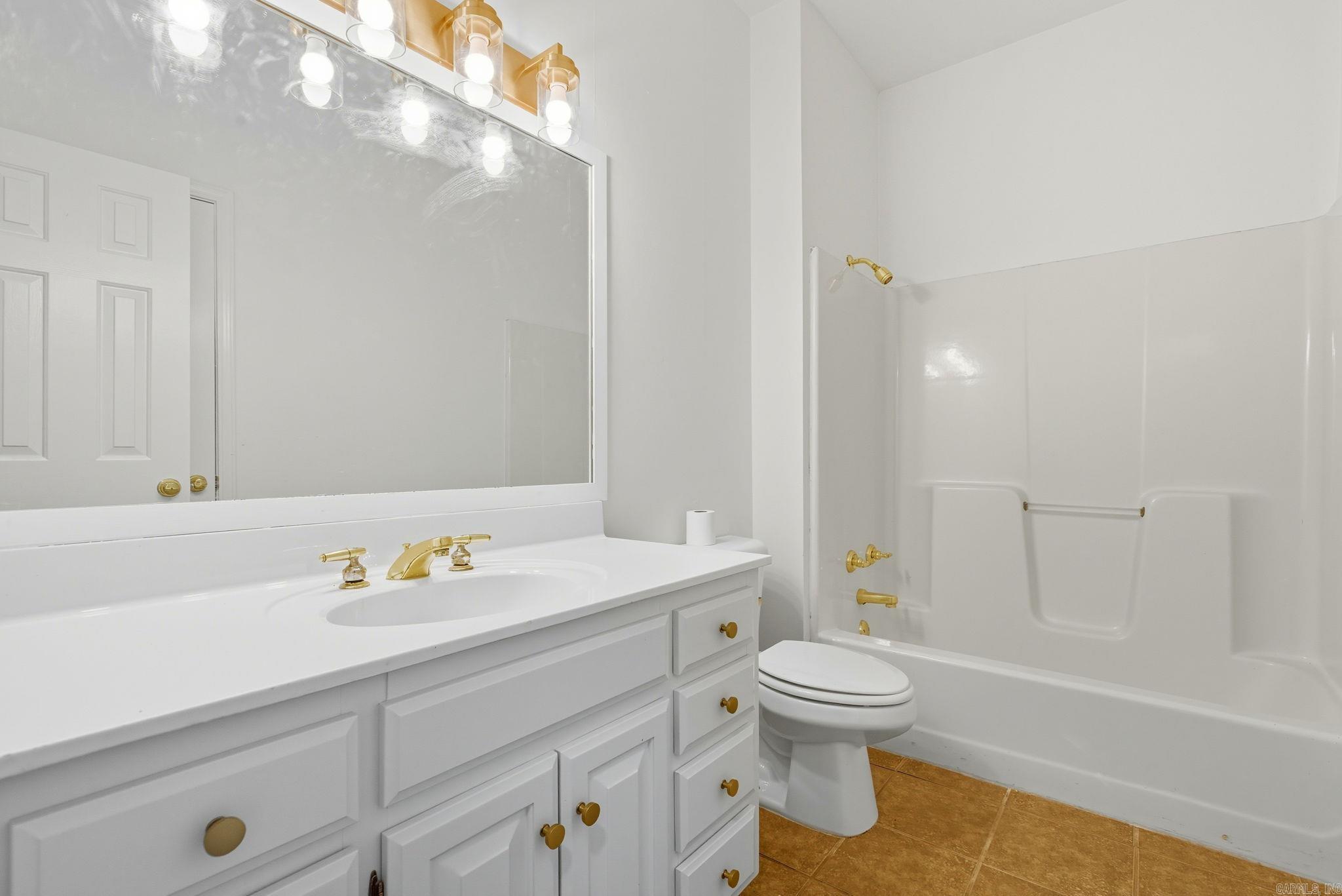 CARRIAGE CREEK - Residential