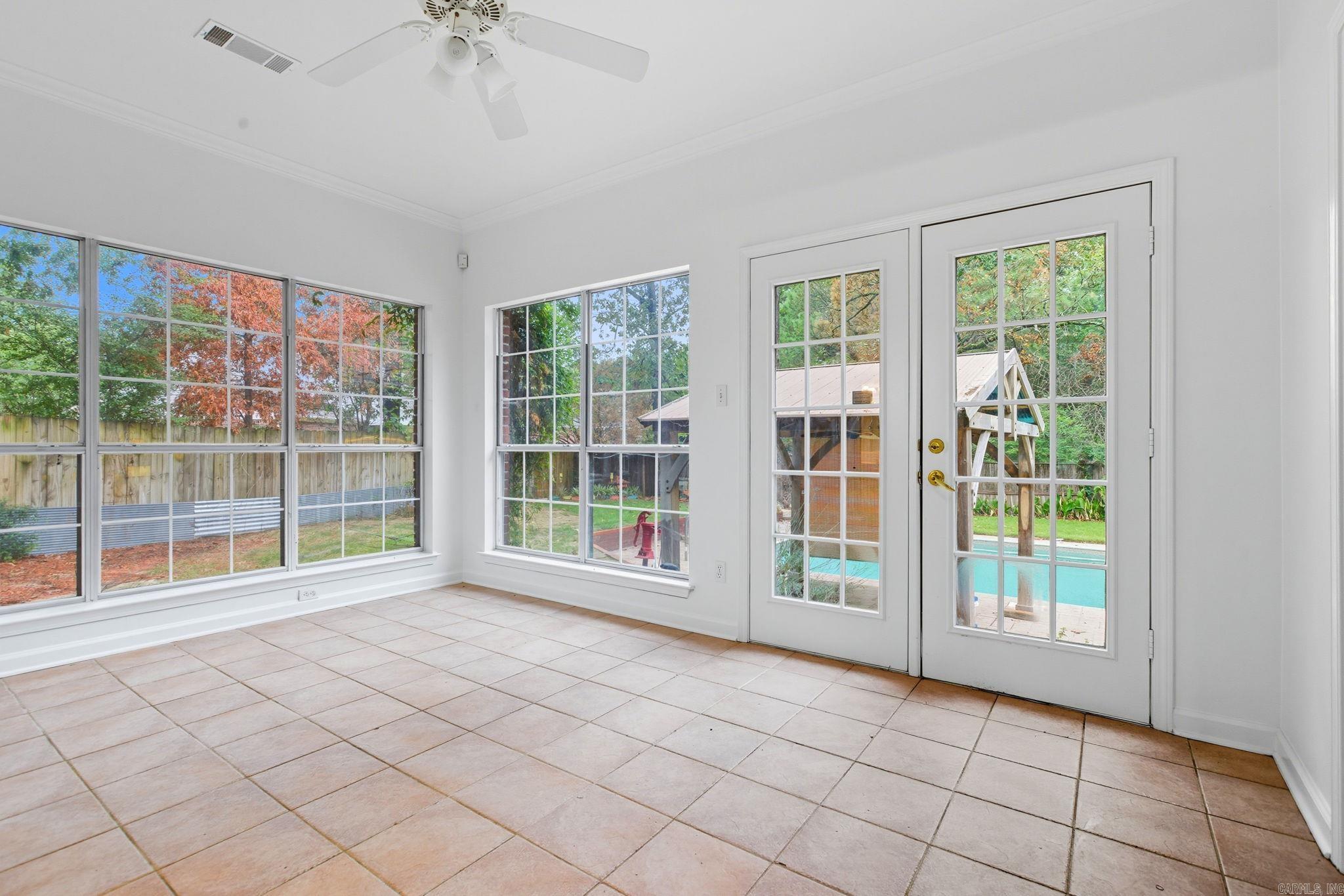 CARRIAGE CREEK - Residential