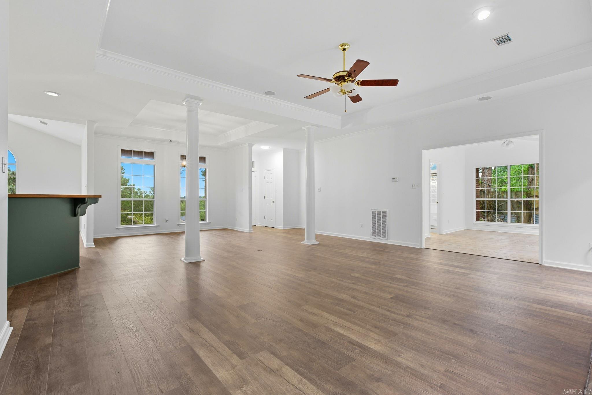 CARRIAGE CREEK - Residential