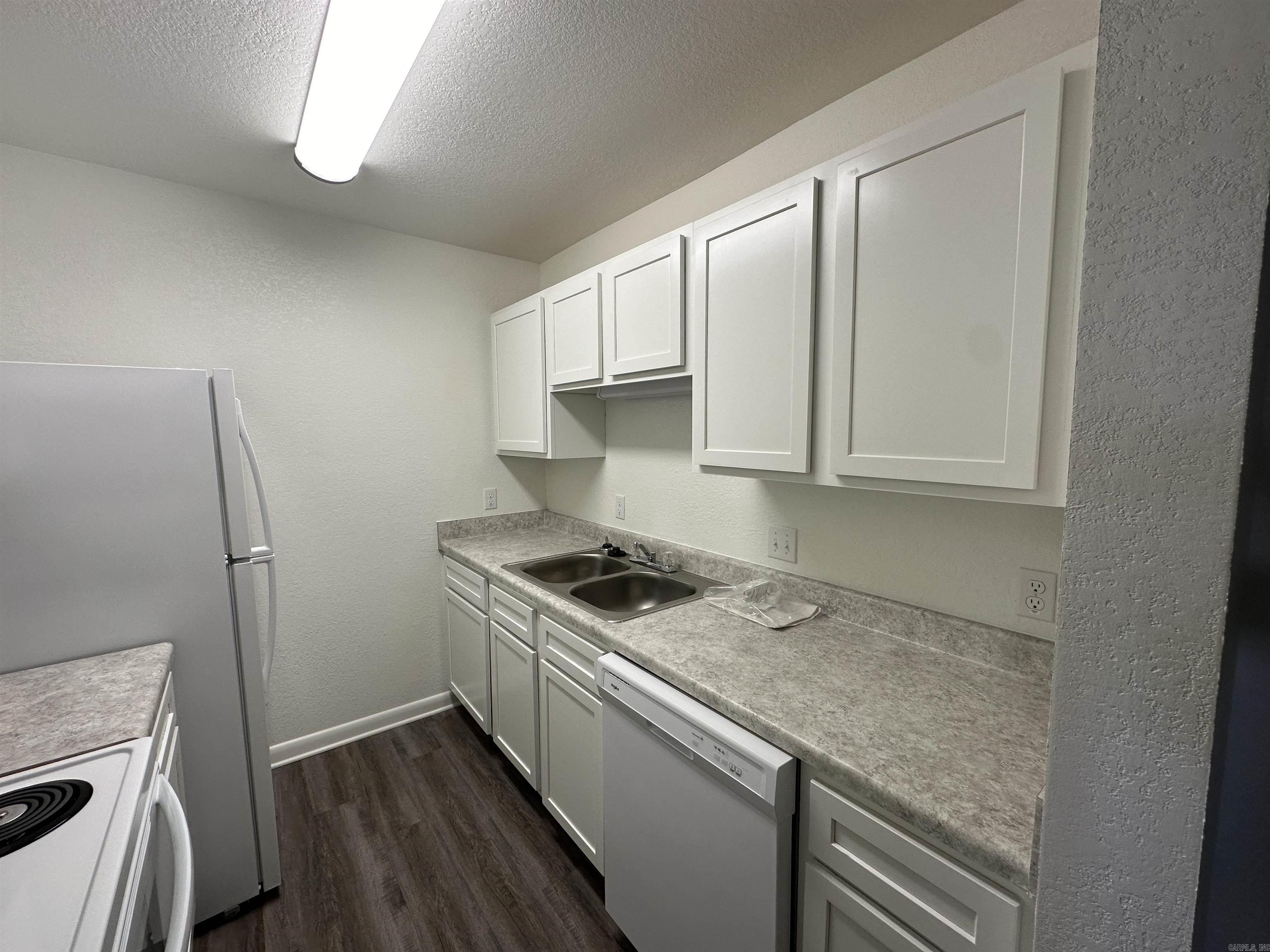 White Rock Estates - Residential Lease