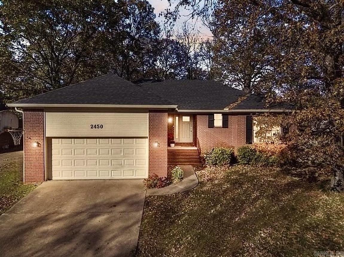 This lovely home is set within a tranquil community amongst mature trees. It boasts three bedrooms, two bathrooms, a spacious lot and a primary suite featuring tray ceilings and an ample walk in closet. Located in close proximity to shops, restaurants and schools, while also providing easy access to i40. New gutters and the appliances convey! Must see!