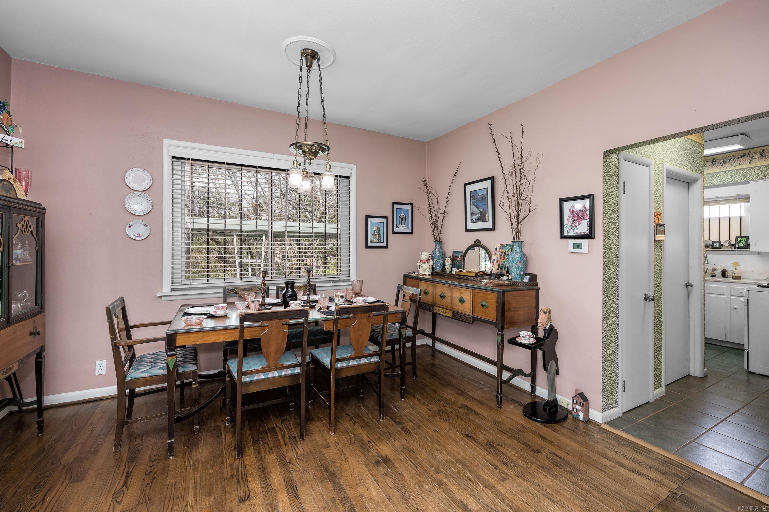 EAST PULASKI HGTS - Residential