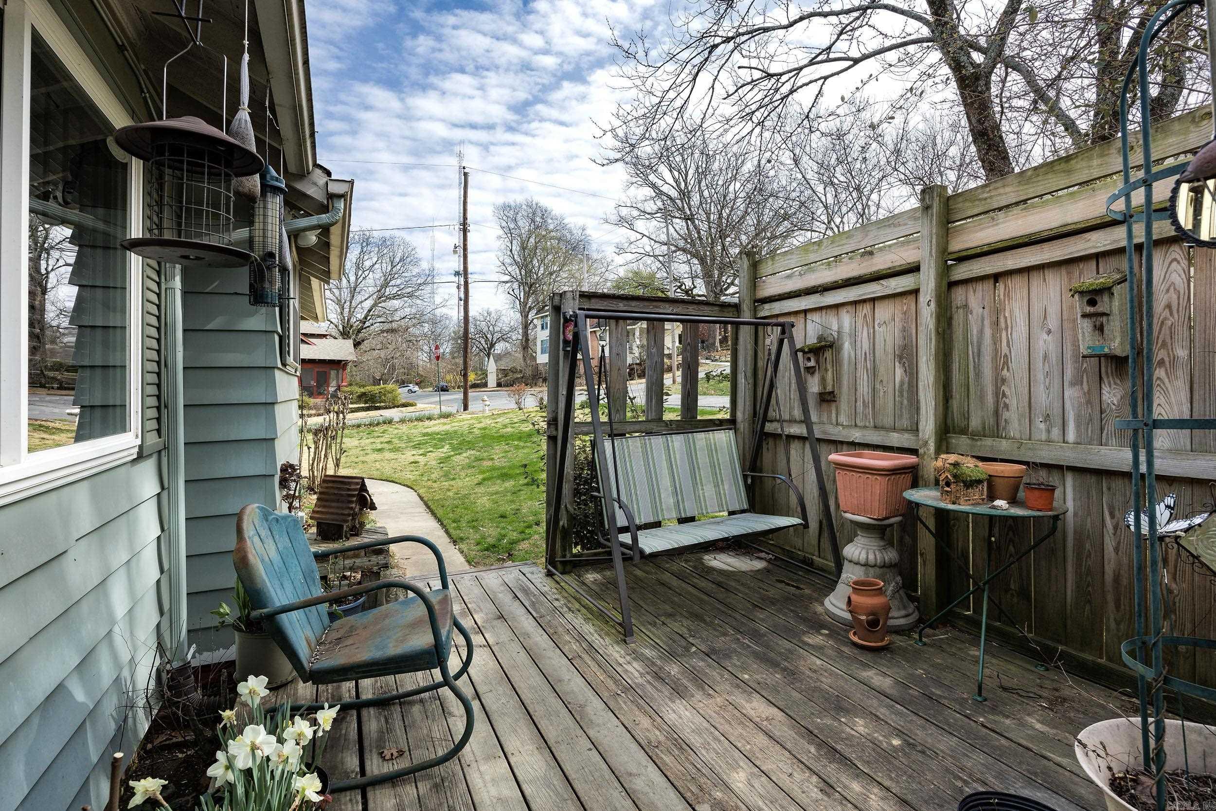 EAST PULASKI HGTS - Residential