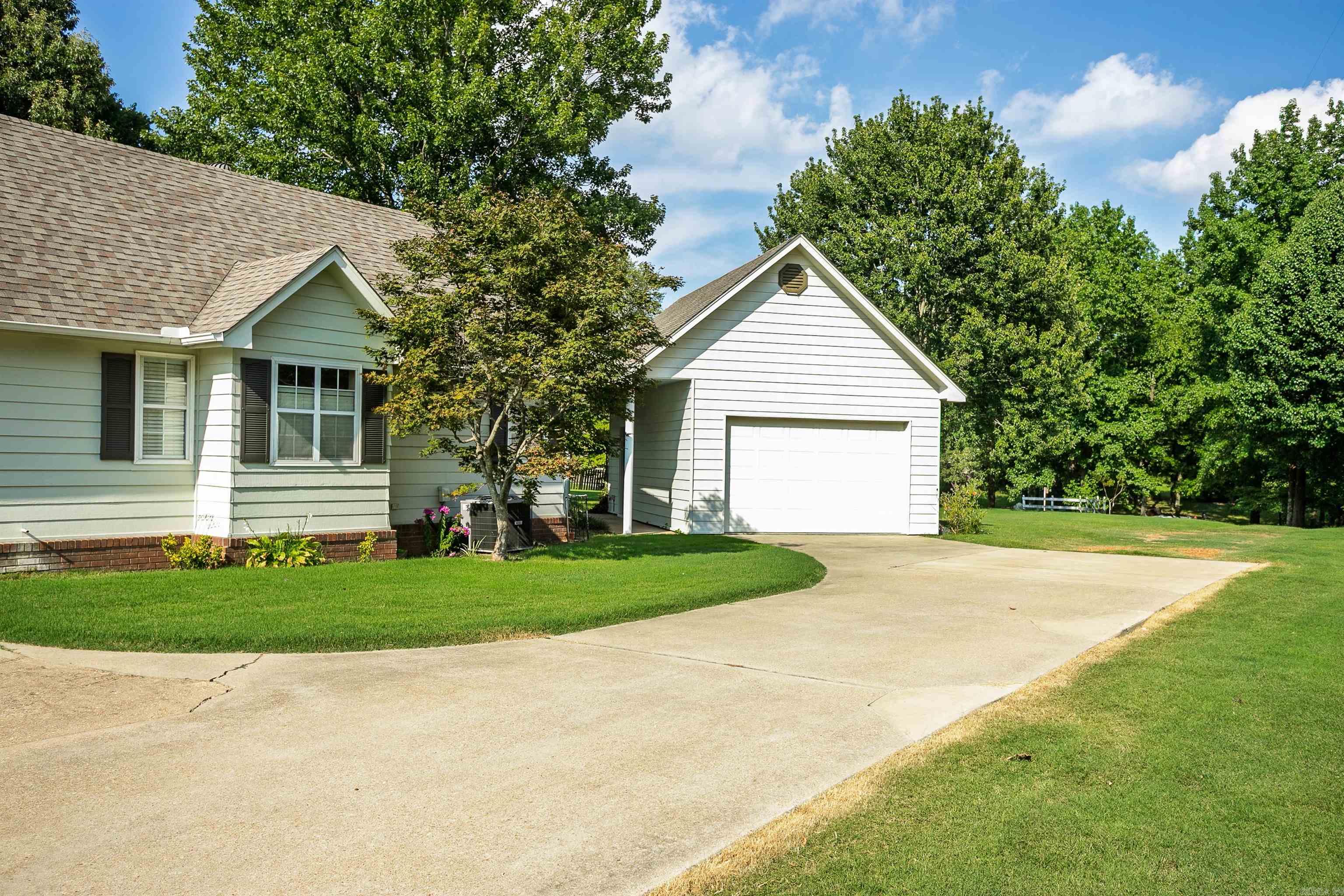 VALLEY VIEW - Residential