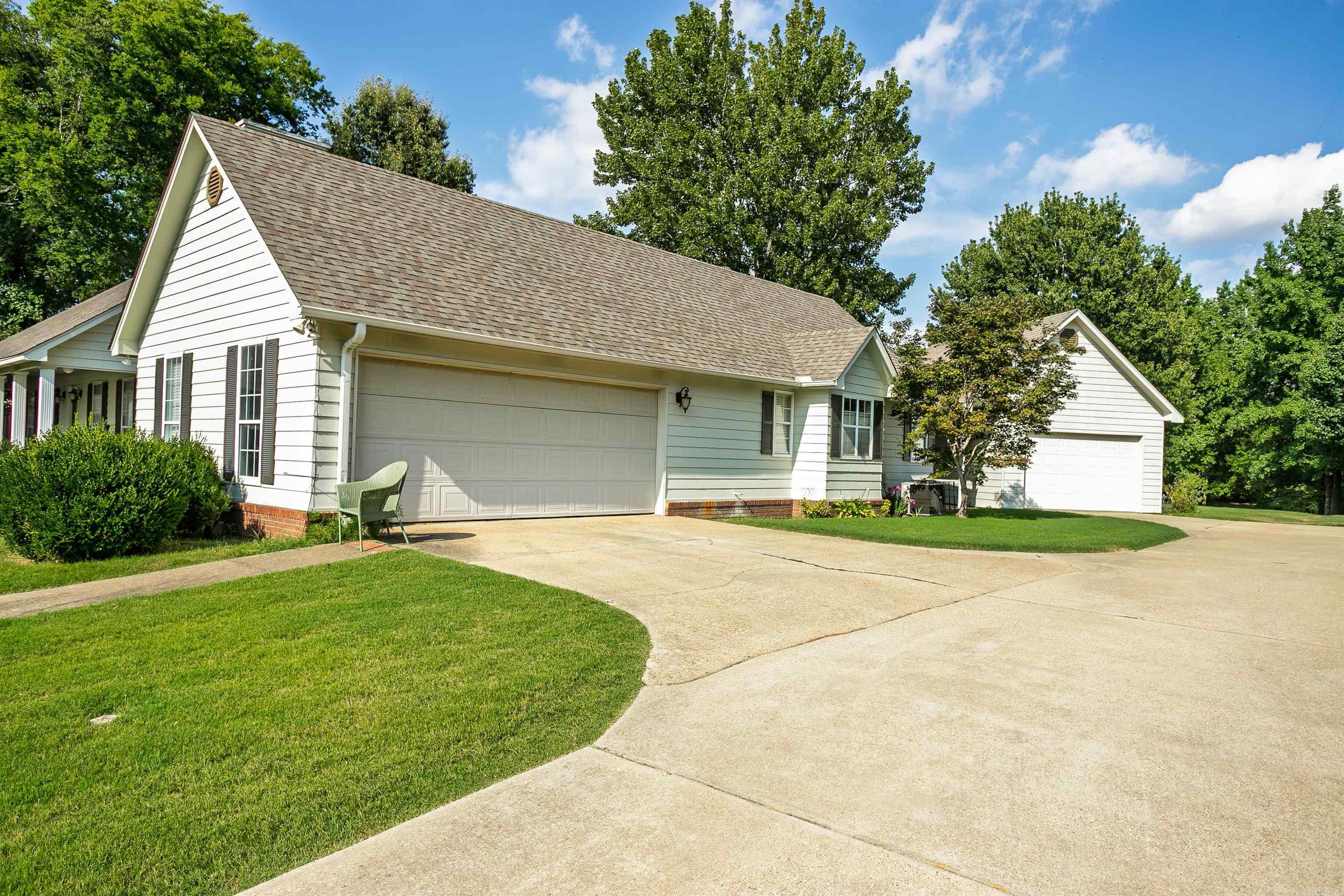 VALLEY VIEW - Residential