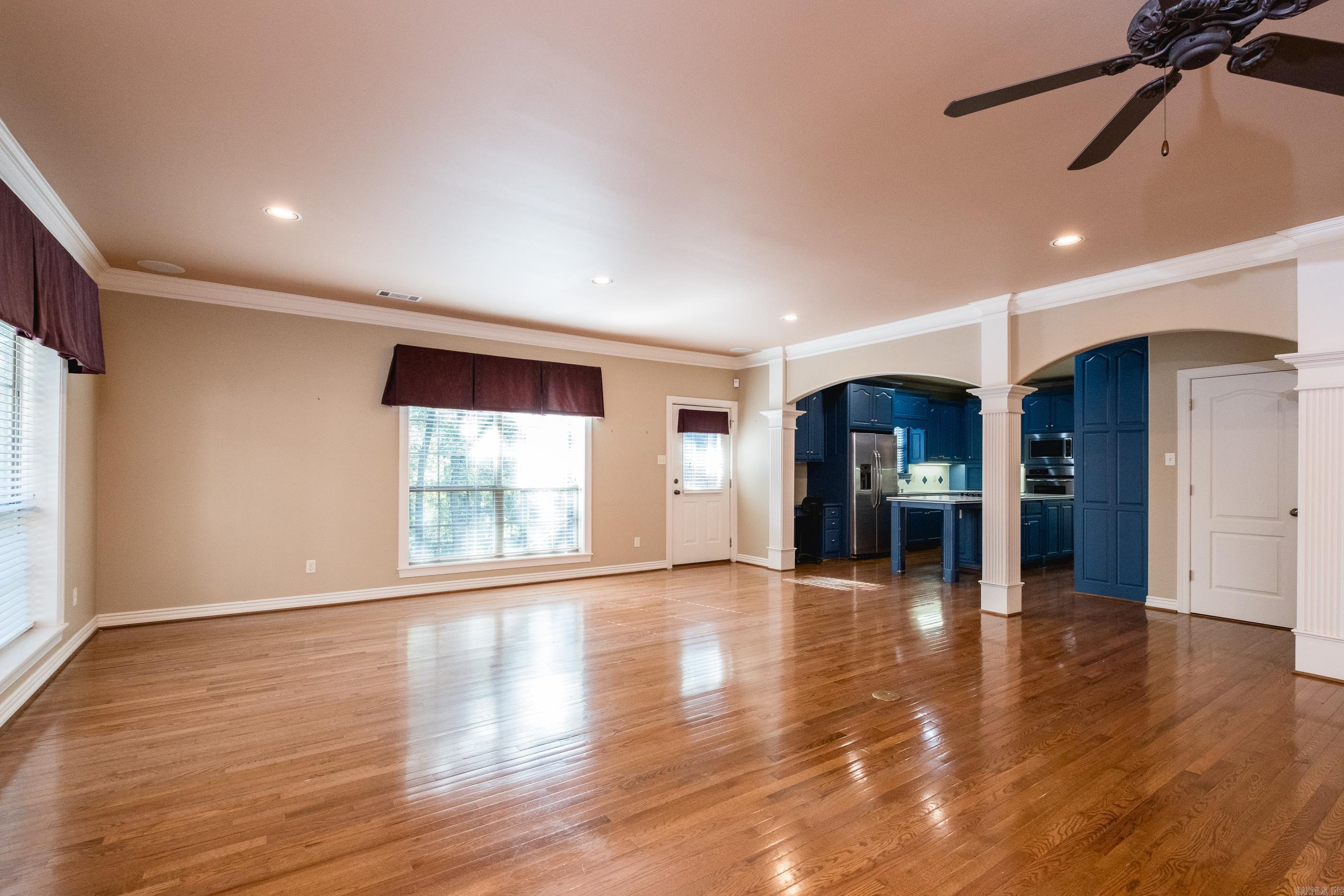PLEASANT VALLEY MANOR - Residential