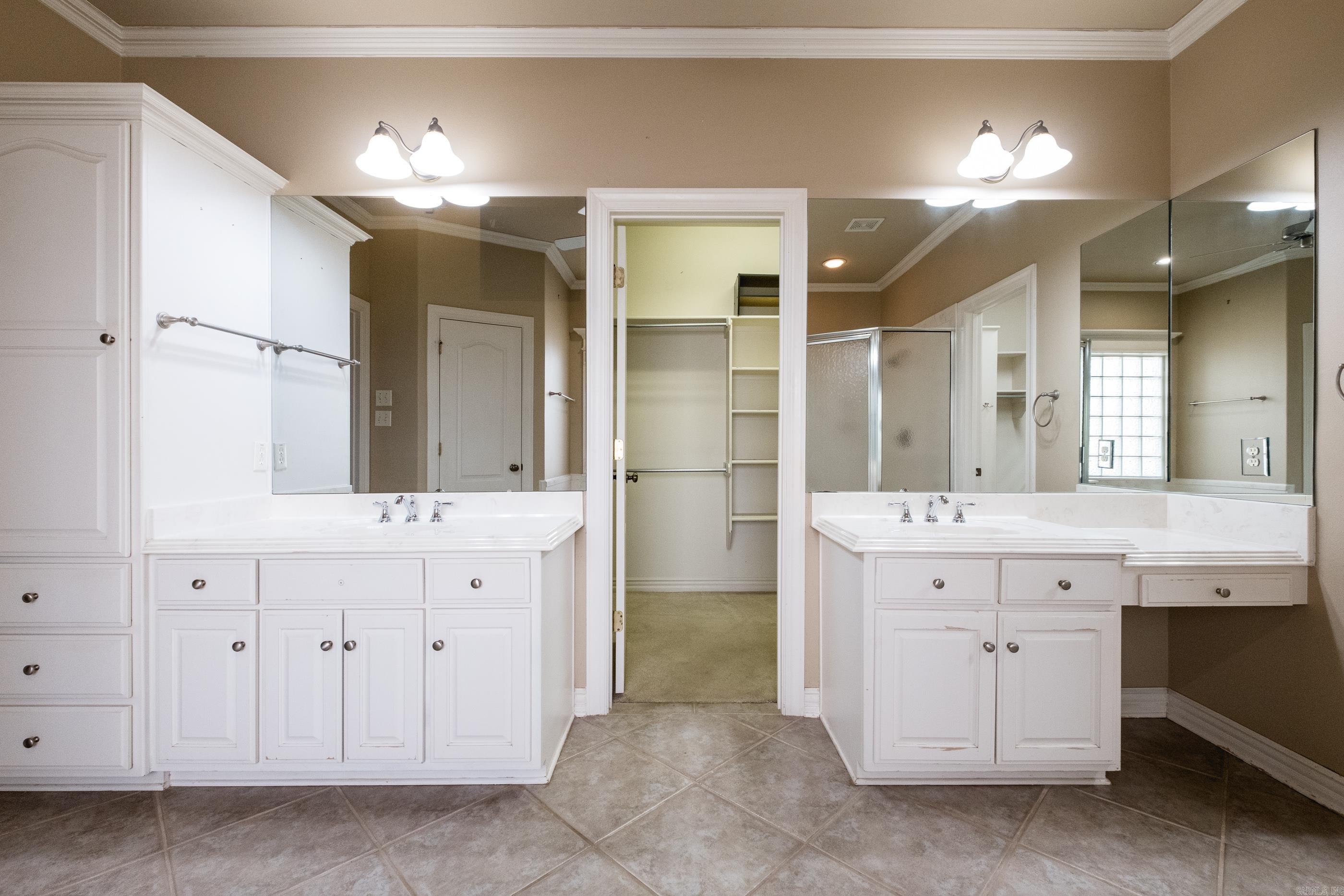 PLEASANT VALLEY MANOR - Residential