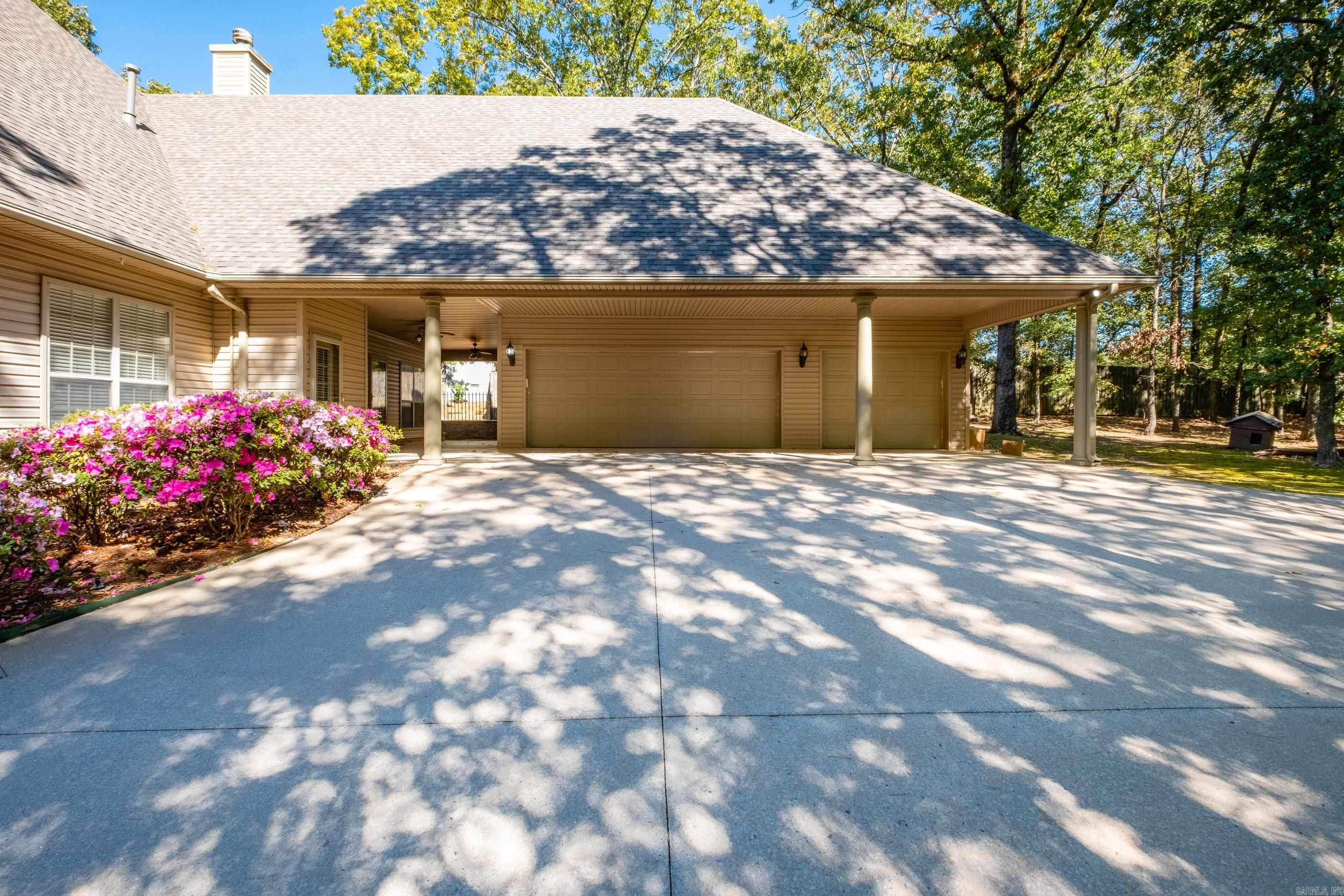 PLEASANT VALLEY MANOR - Residential
