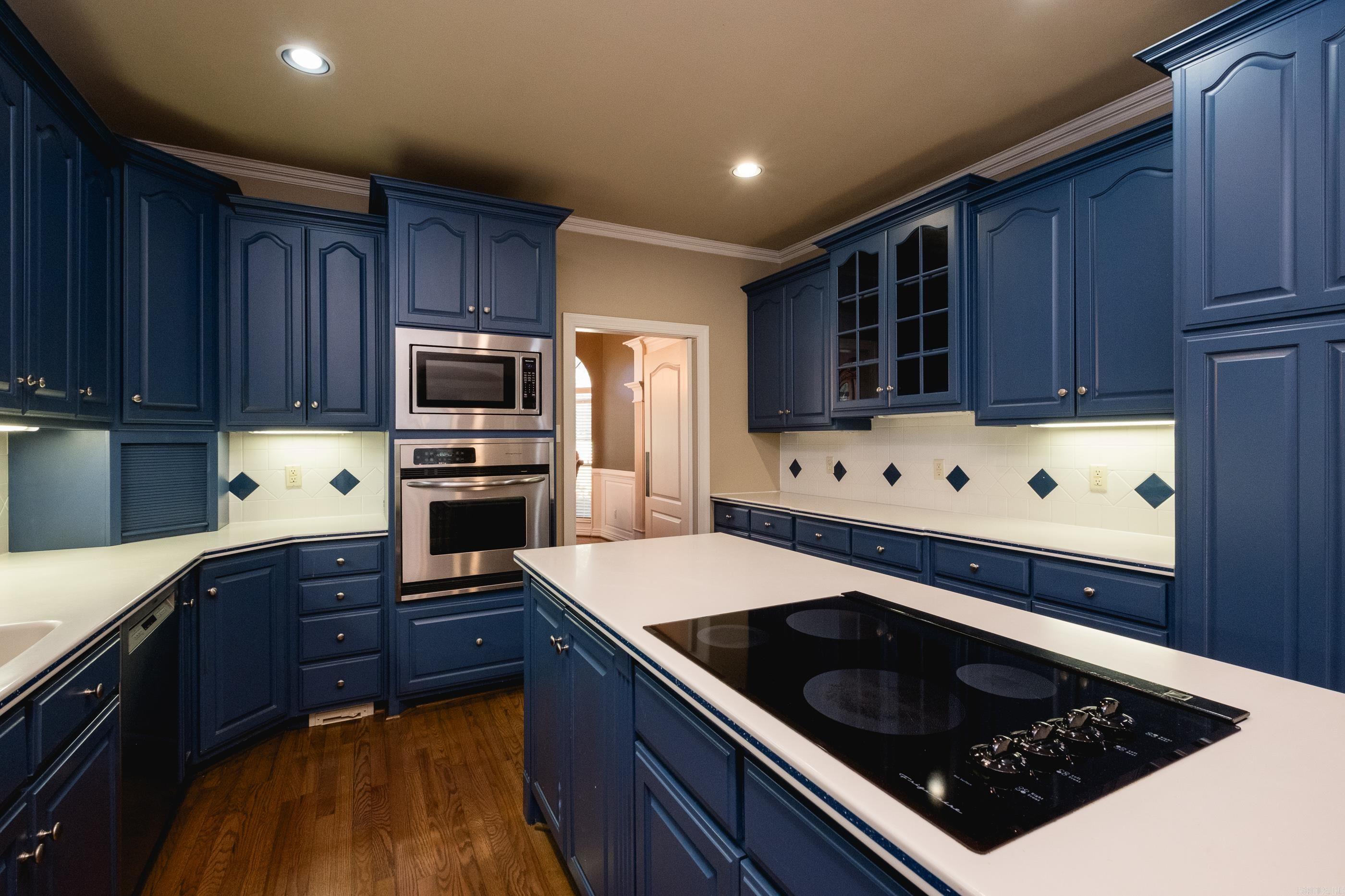PLEASANT VALLEY MANOR - Residential
