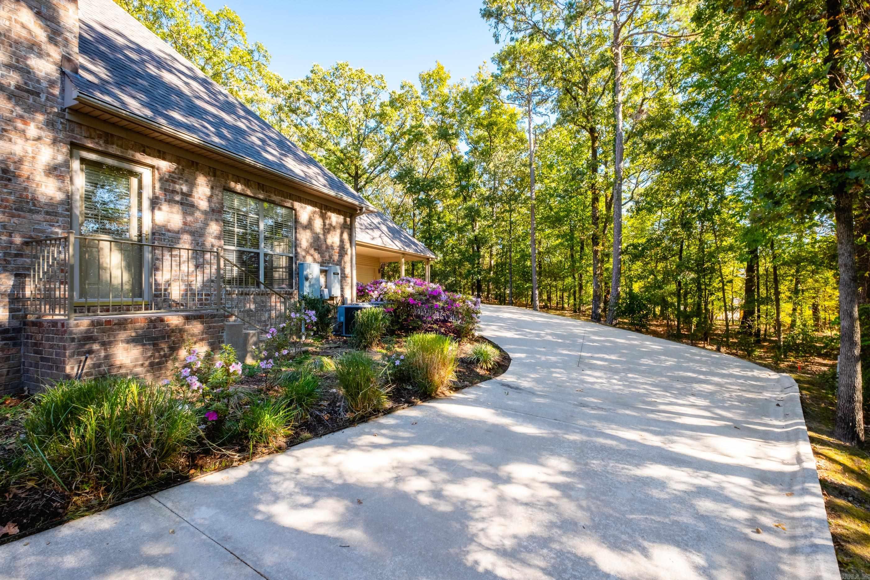 PLEASANT VALLEY MANOR - Residential