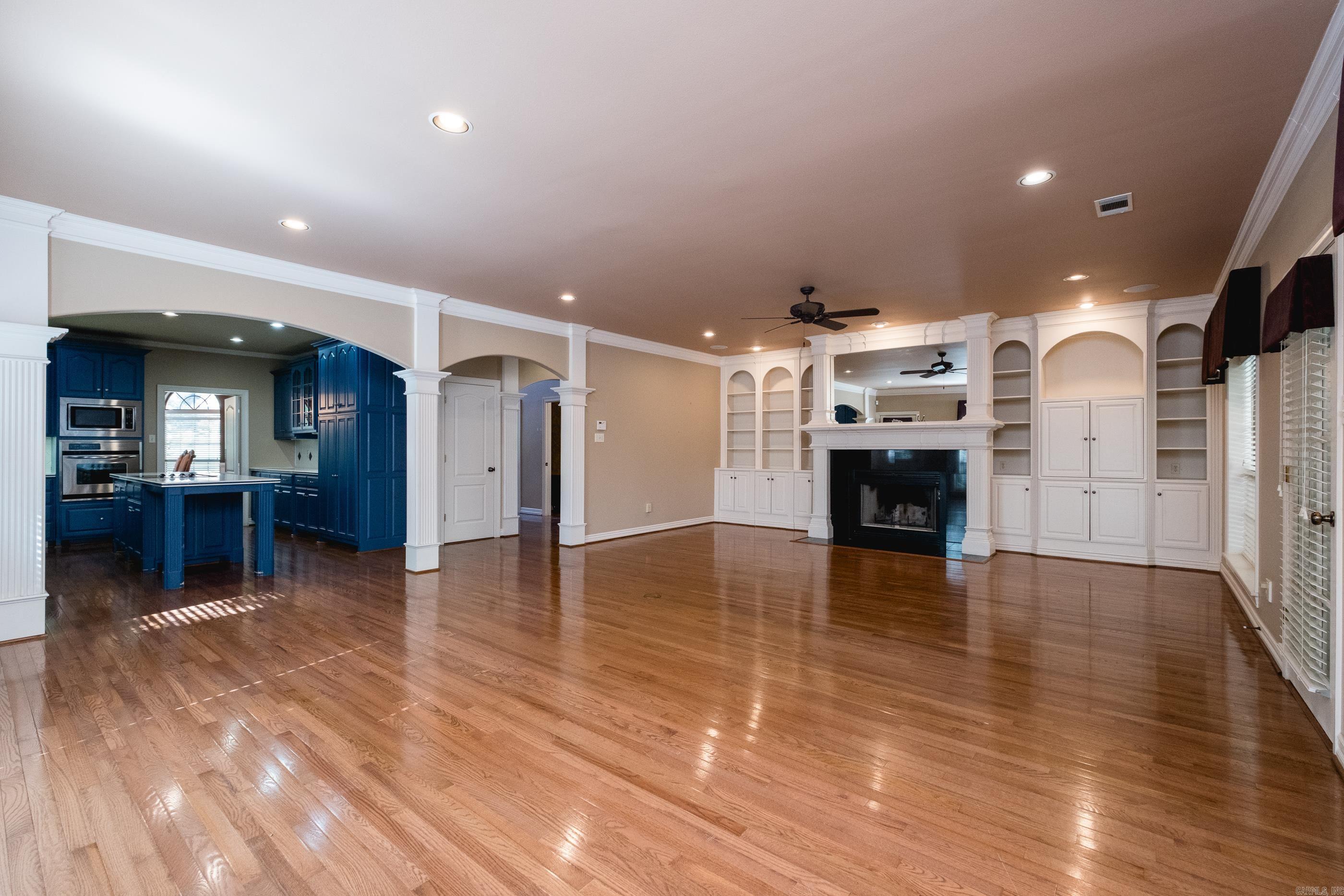PLEASANT VALLEY MANOR - Residential