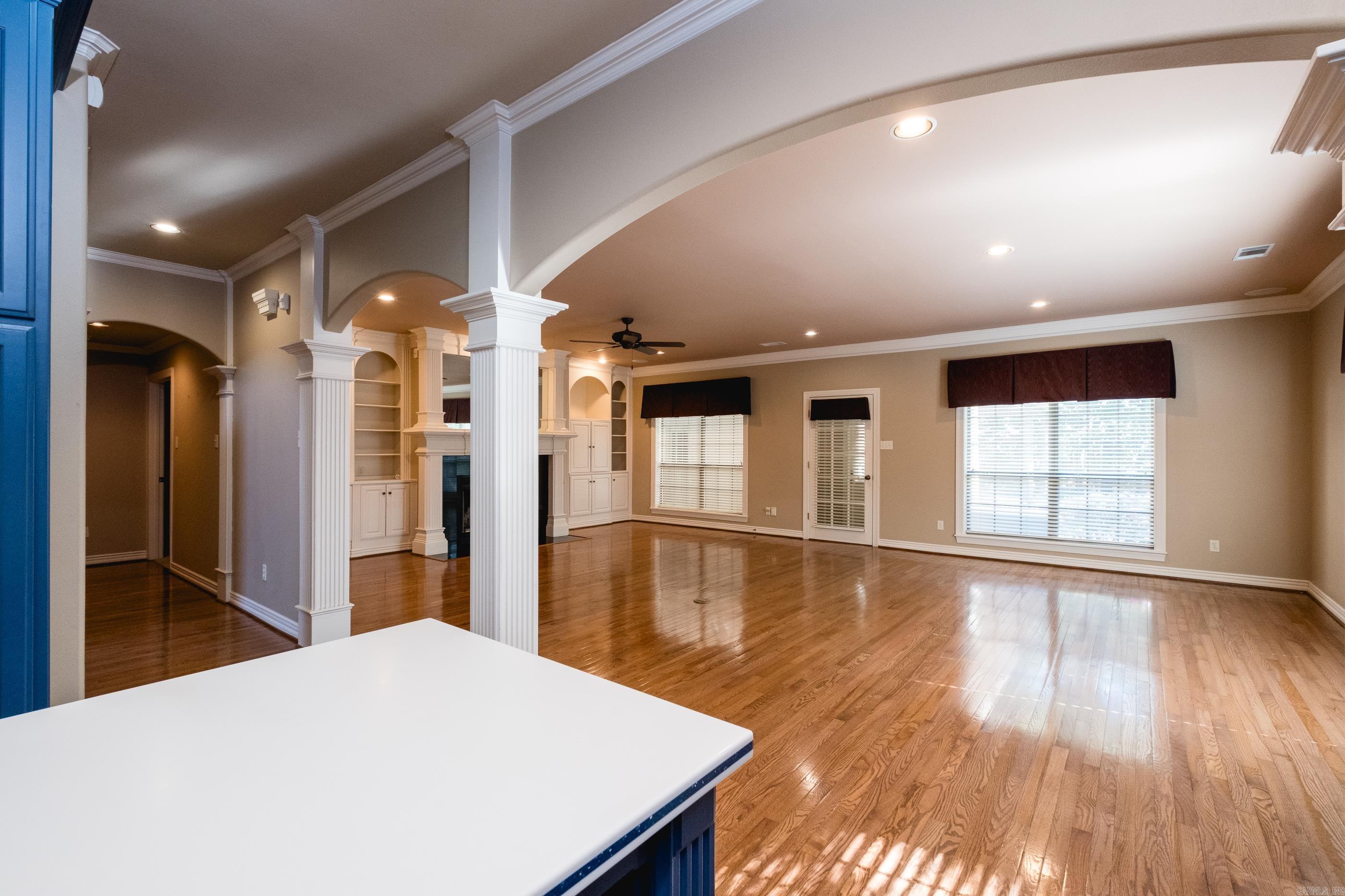 PLEASANT VALLEY MANOR - Residential