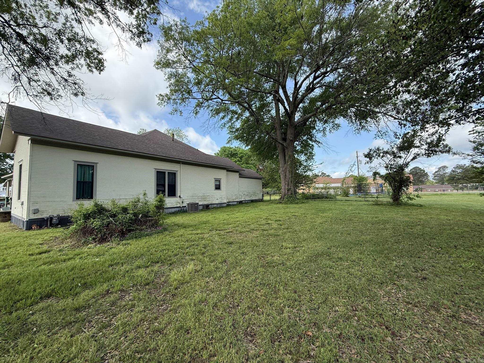 Original Mineral Springs - Residential