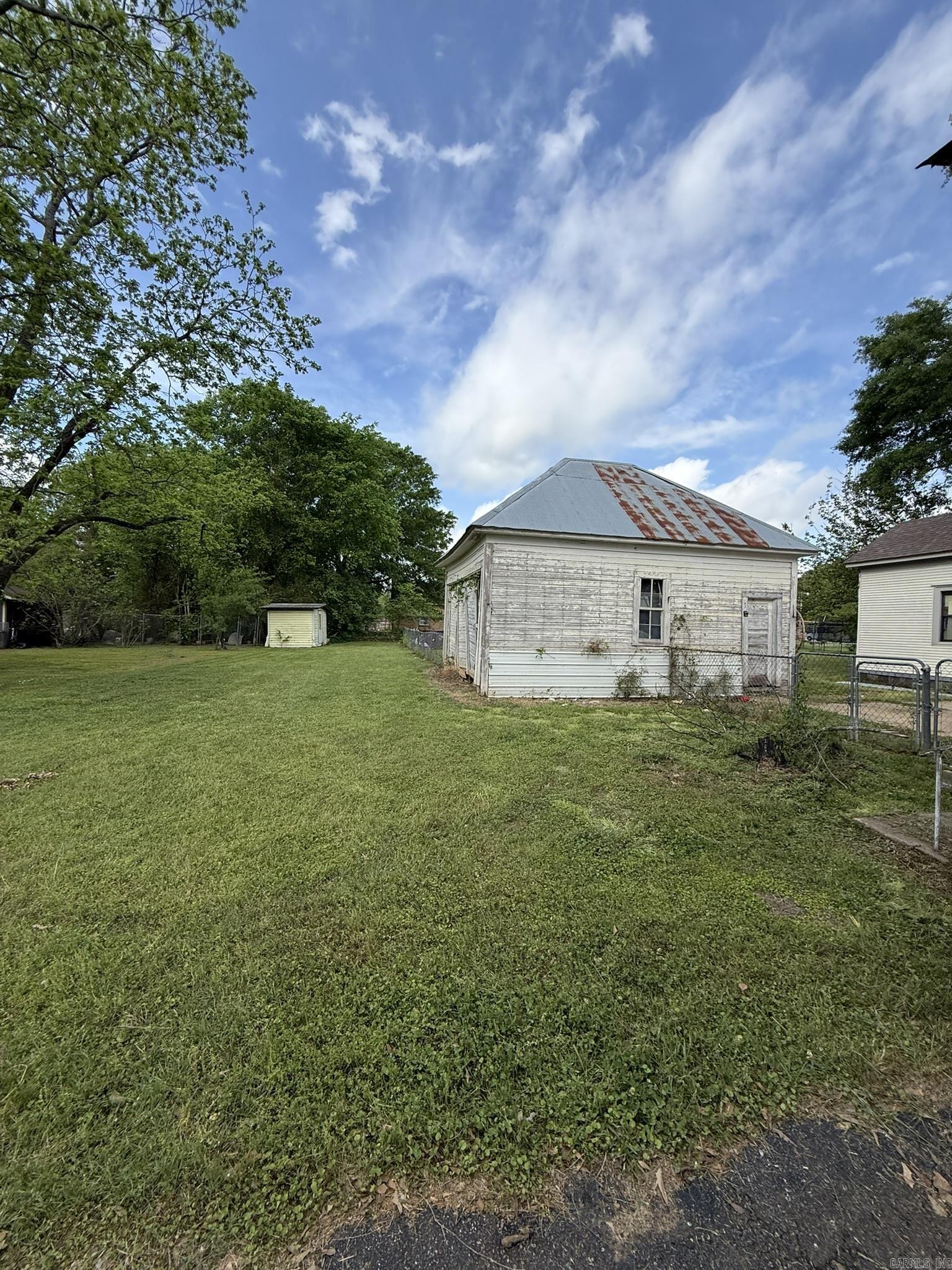 Original Mineral Springs - Residential