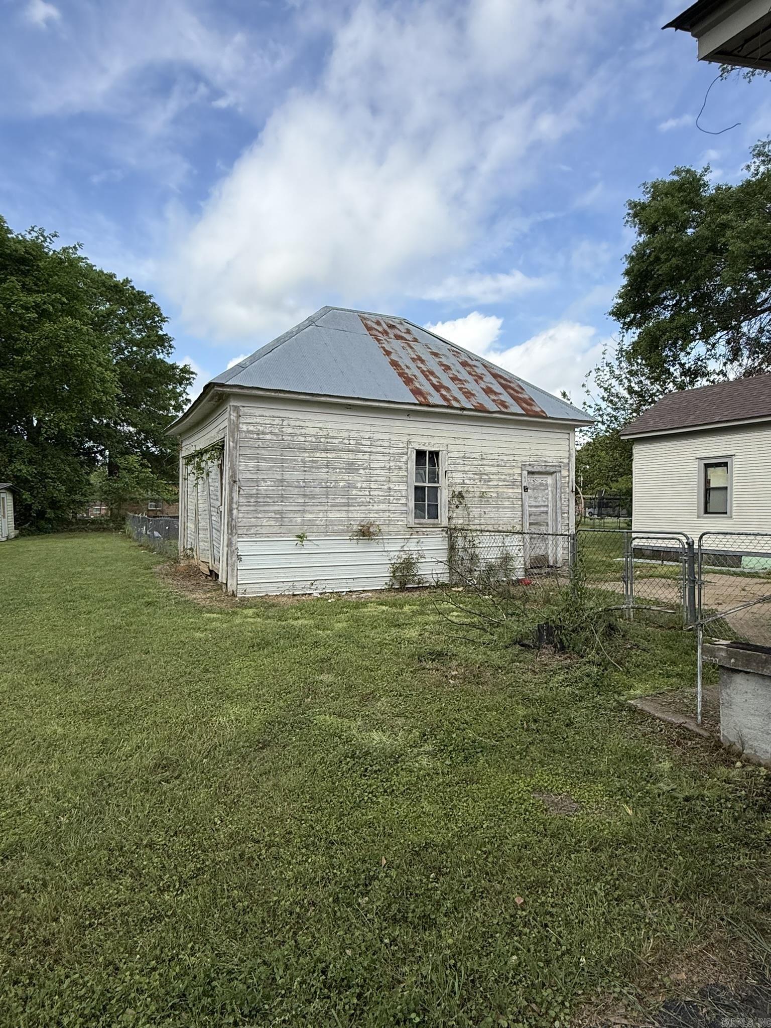 Original Mineral Springs - Residential