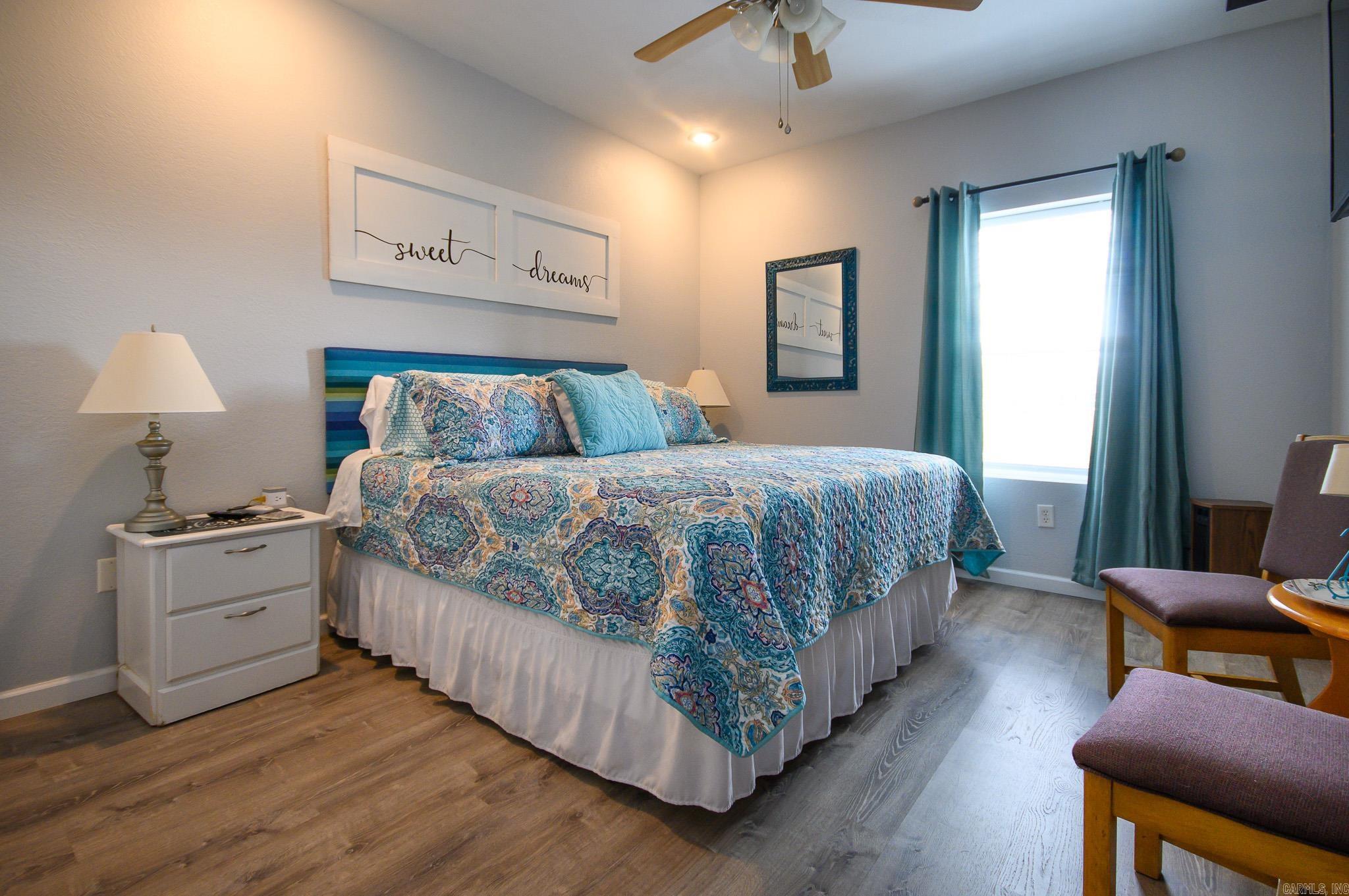 COUNTRY CLUB ESTATES - Residential