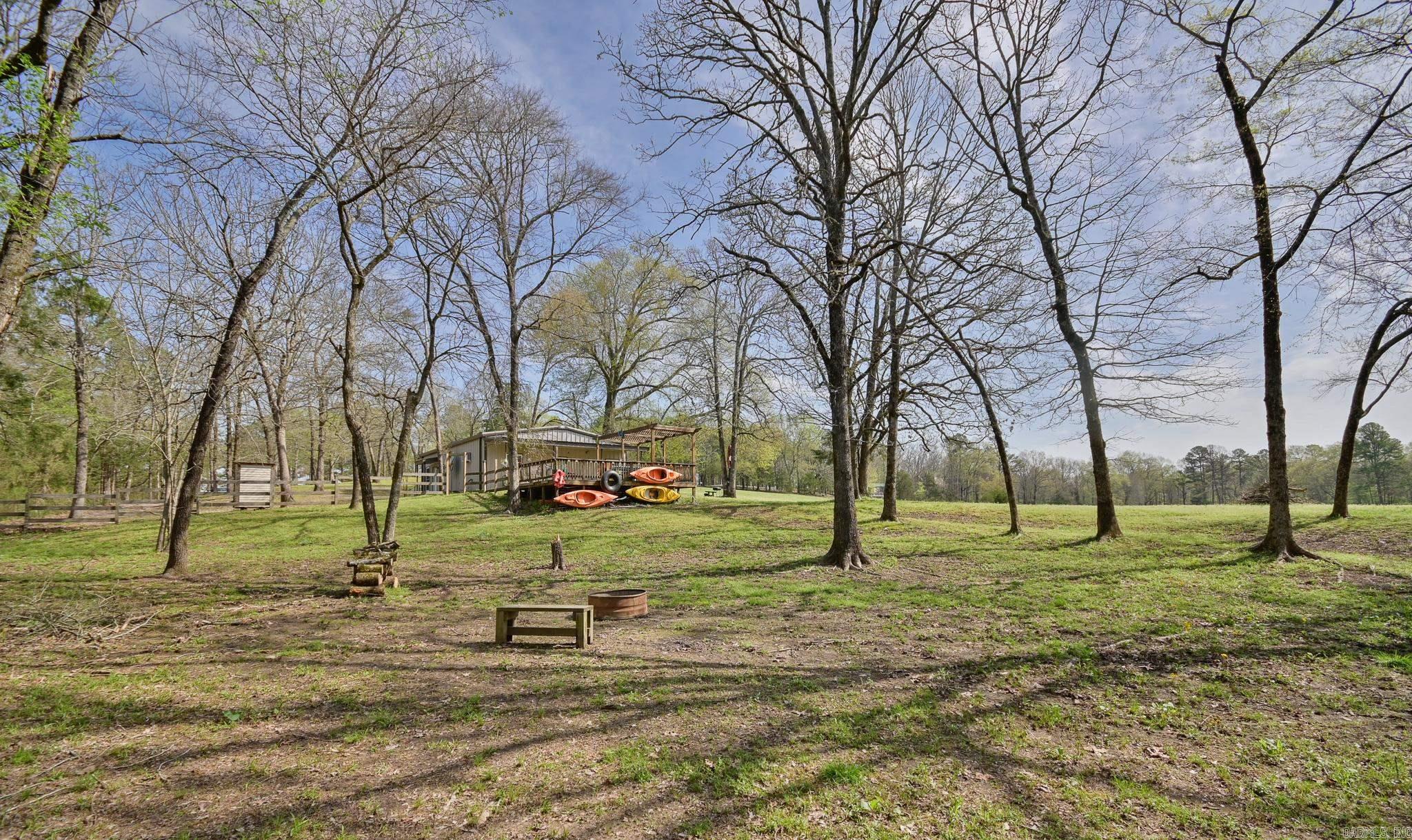 COUNTRY CLUB ESTATES - Residential