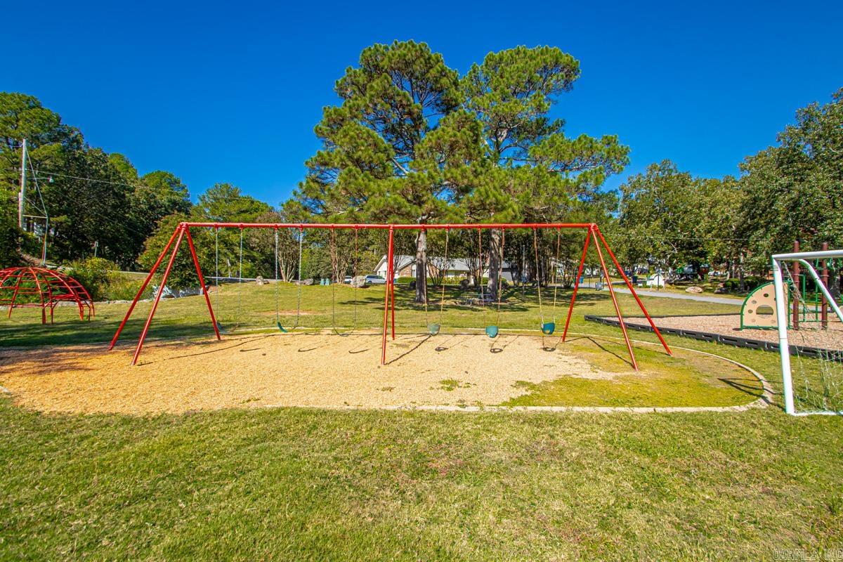 COLONY WEST - Residential