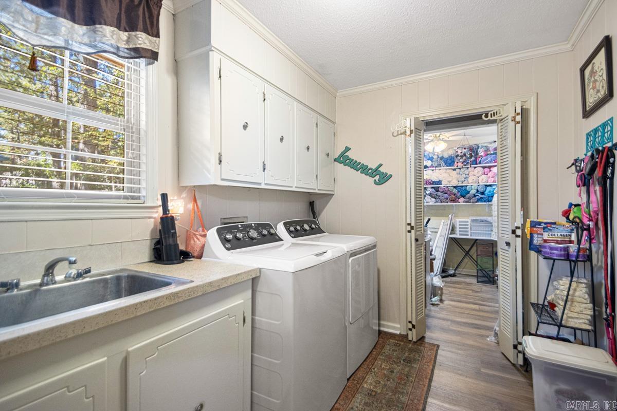COLONY WEST - Residential