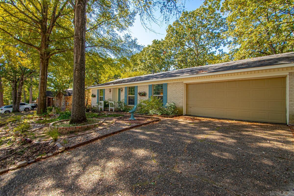 COLONY WEST - Residential