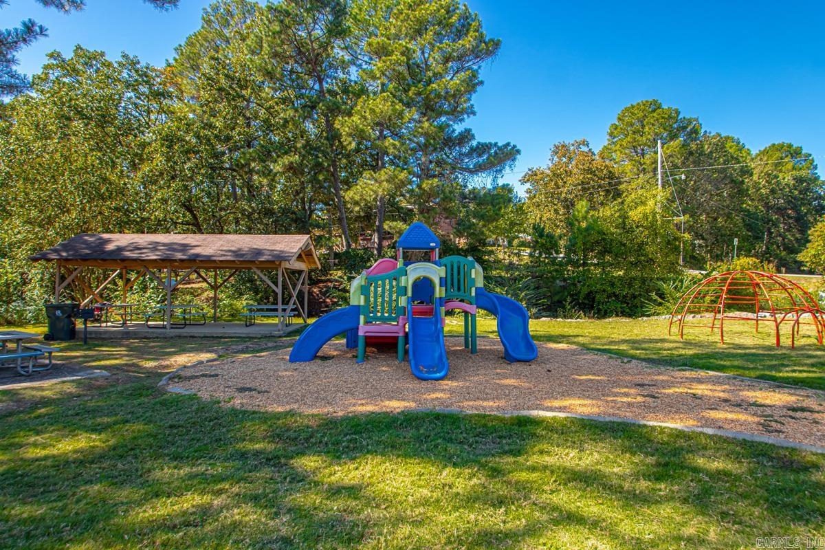 COLONY WEST - Residential