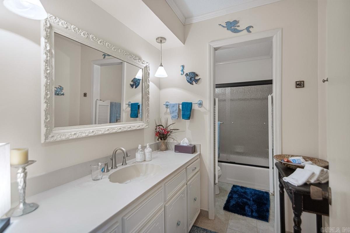 COLONY WEST - Residential