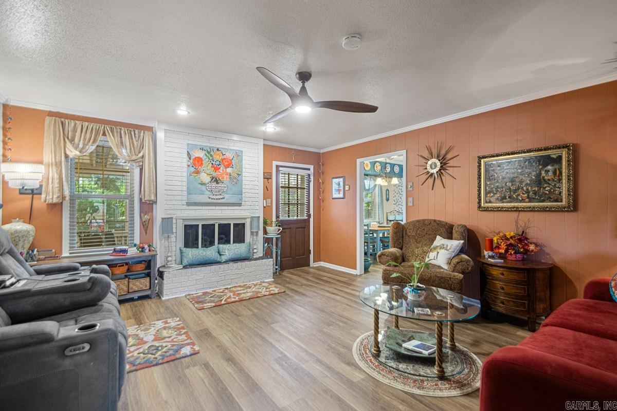 COLONY WEST - Residential
