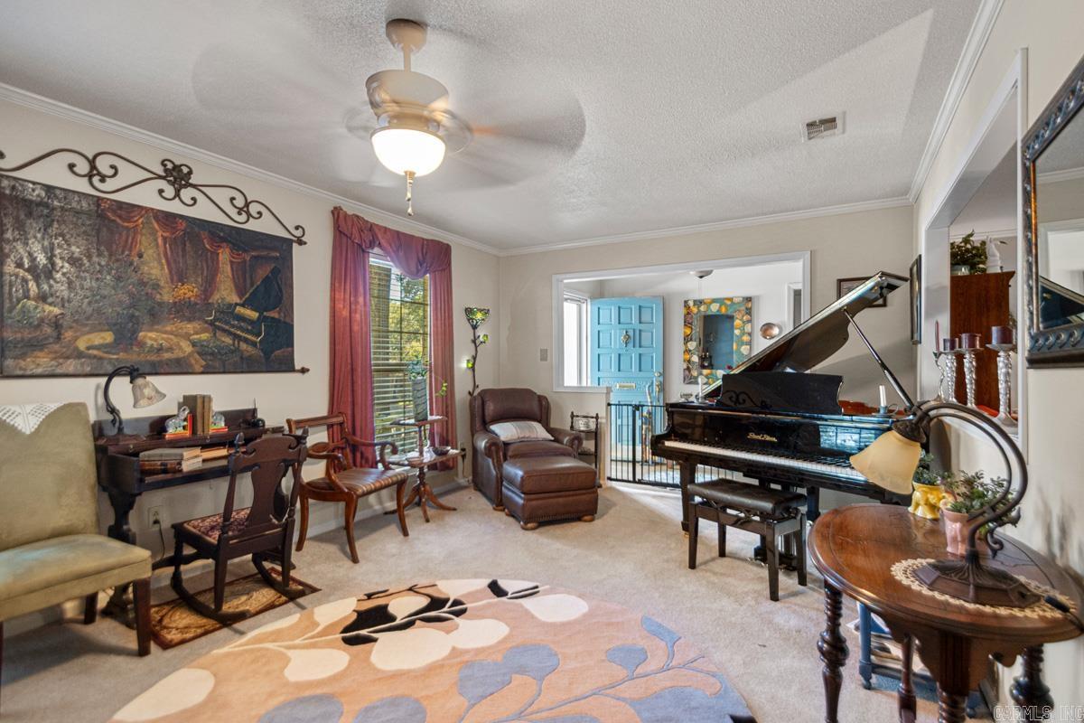 COLONY WEST - Residential