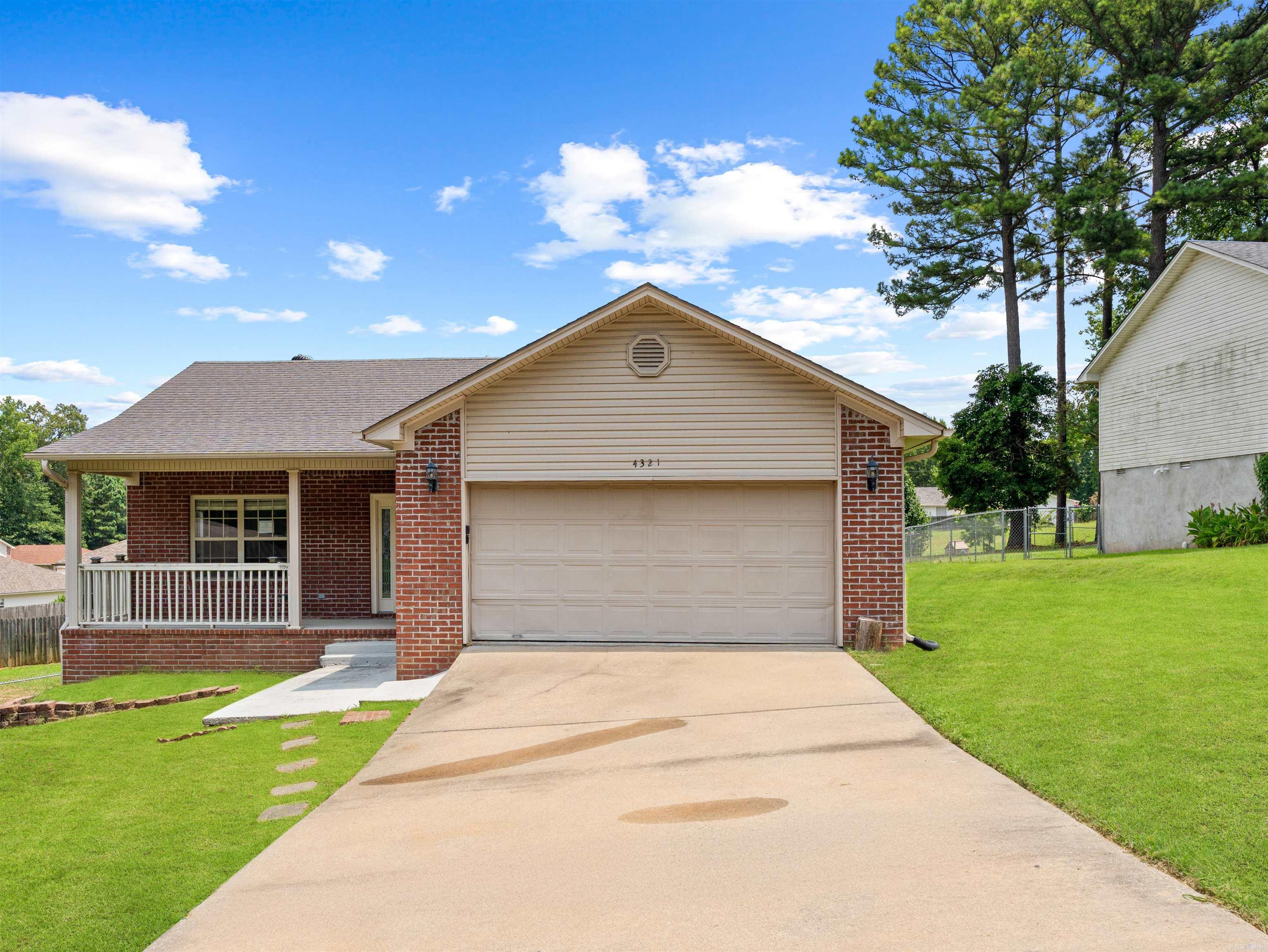 ASHLEY PLACE - Residential