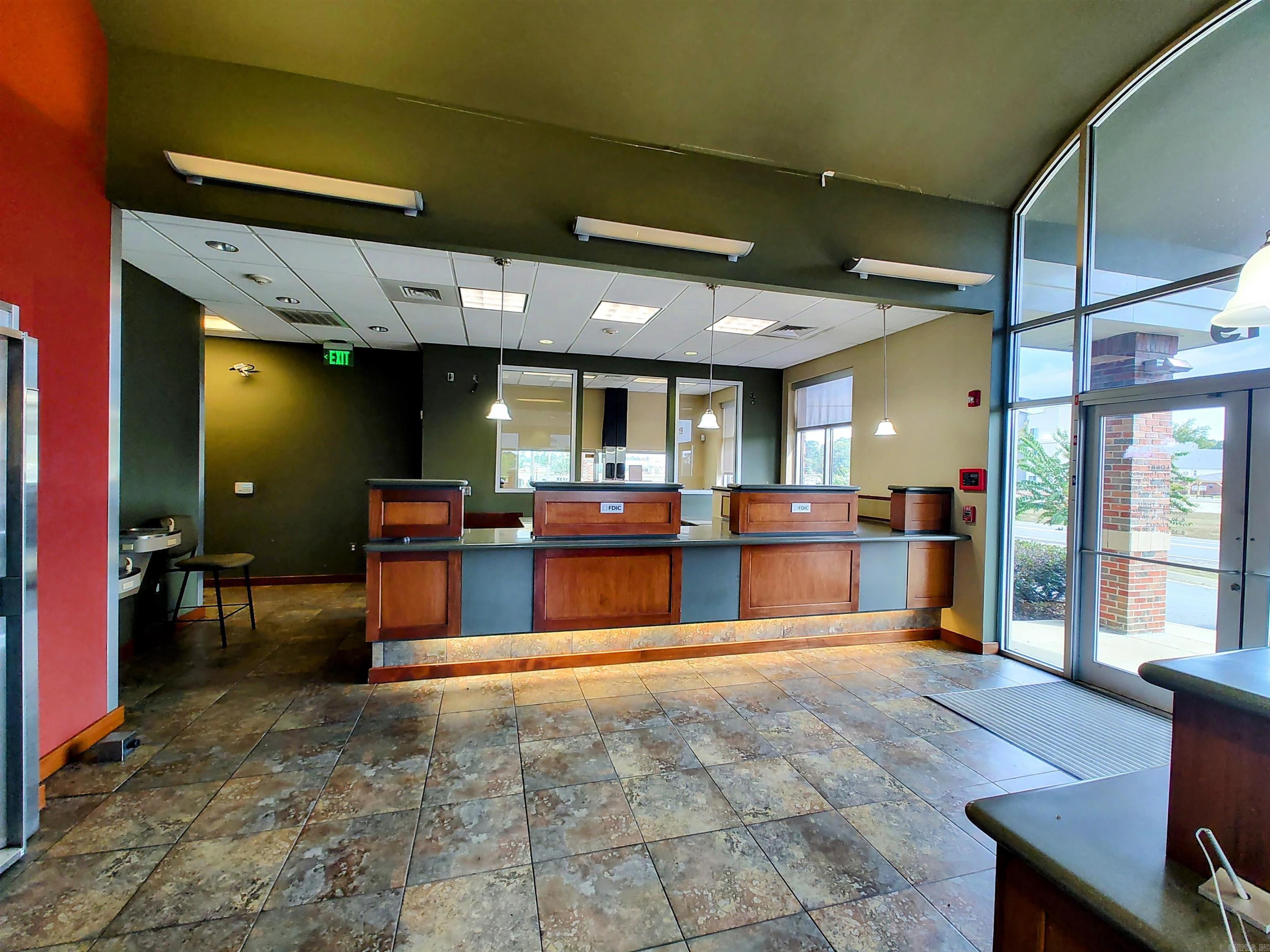 Metes & Bounds - Commercial Sale