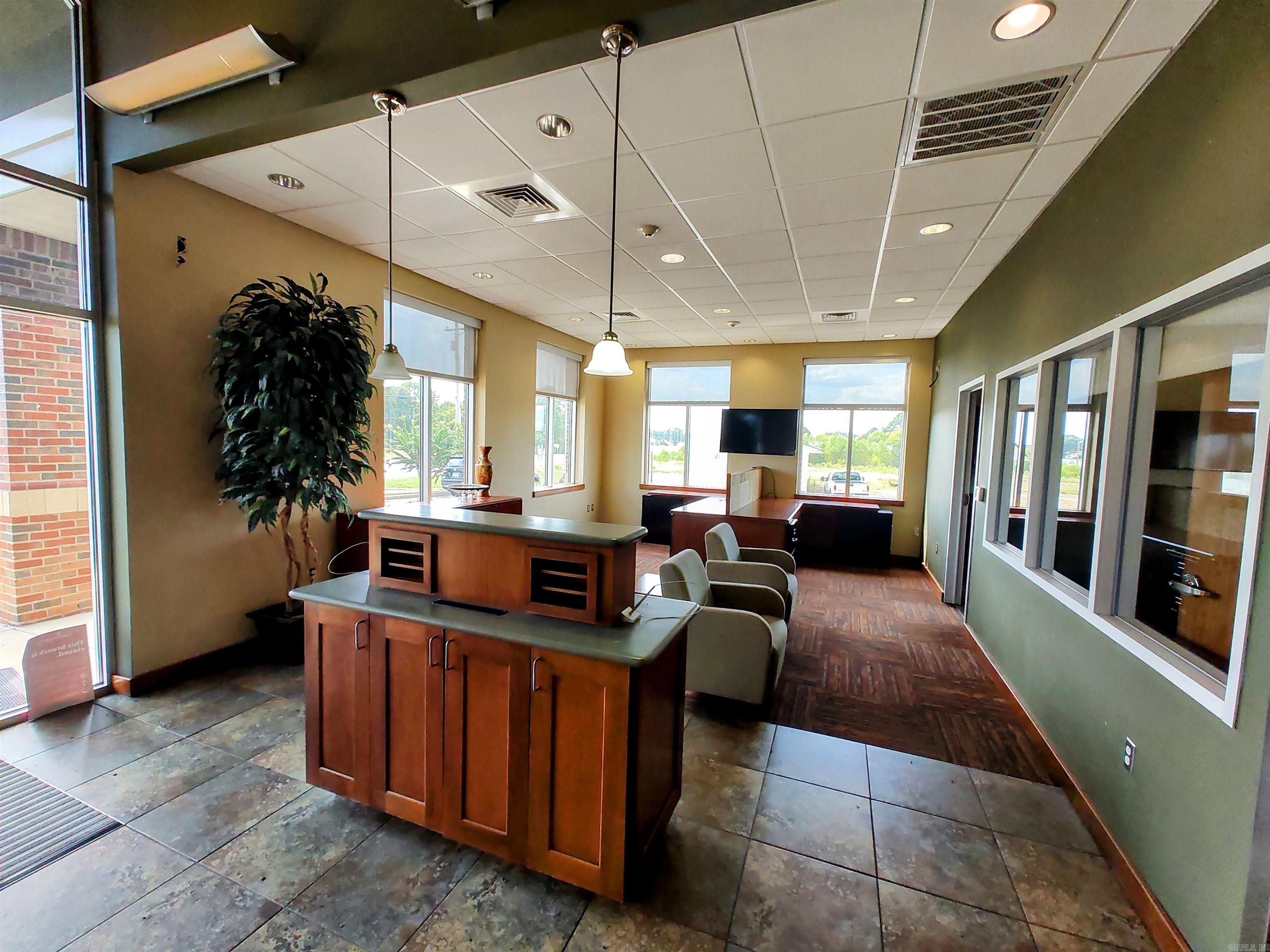 Metes & Bounds - Commercial Sale