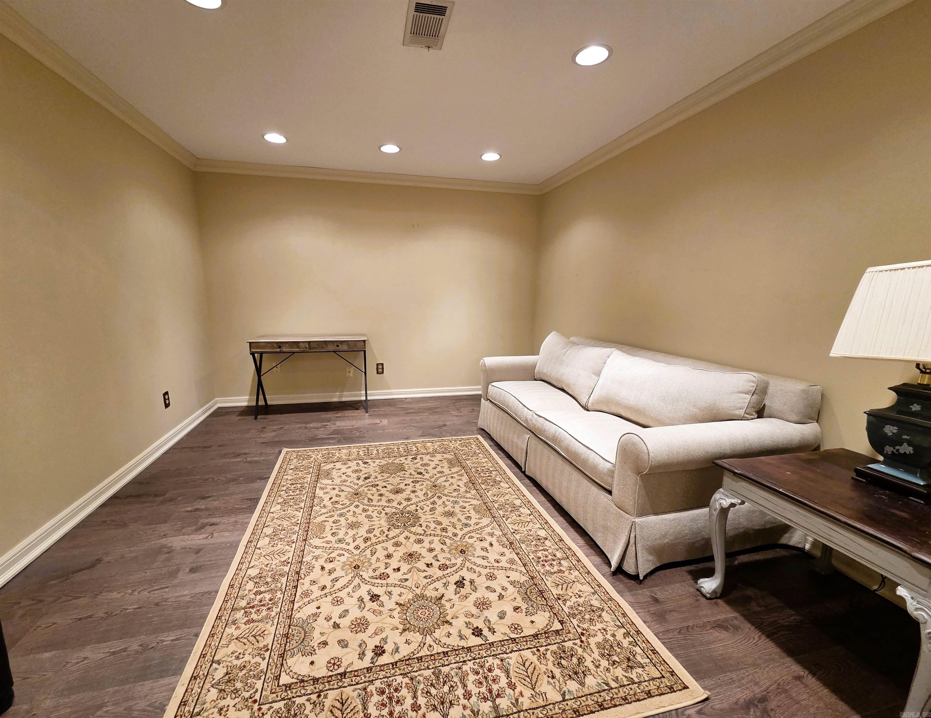 Elm Woods - Residential