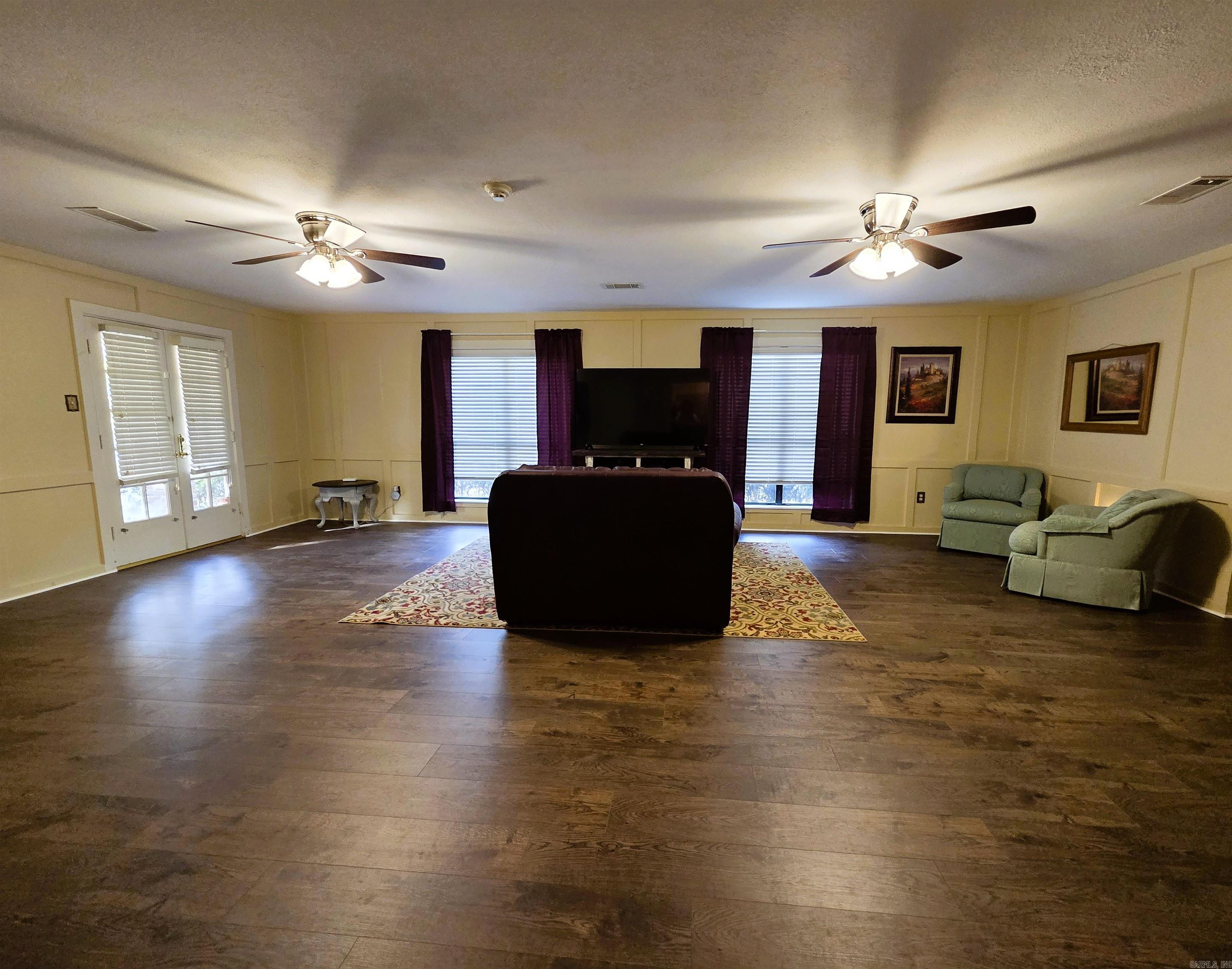 Elm Woods - Residential