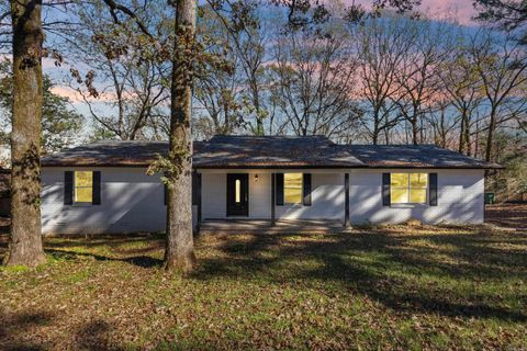Photo of 312 Eubanks Road Rd, Jacksonville, AR 72076 (MLS # 26021719)