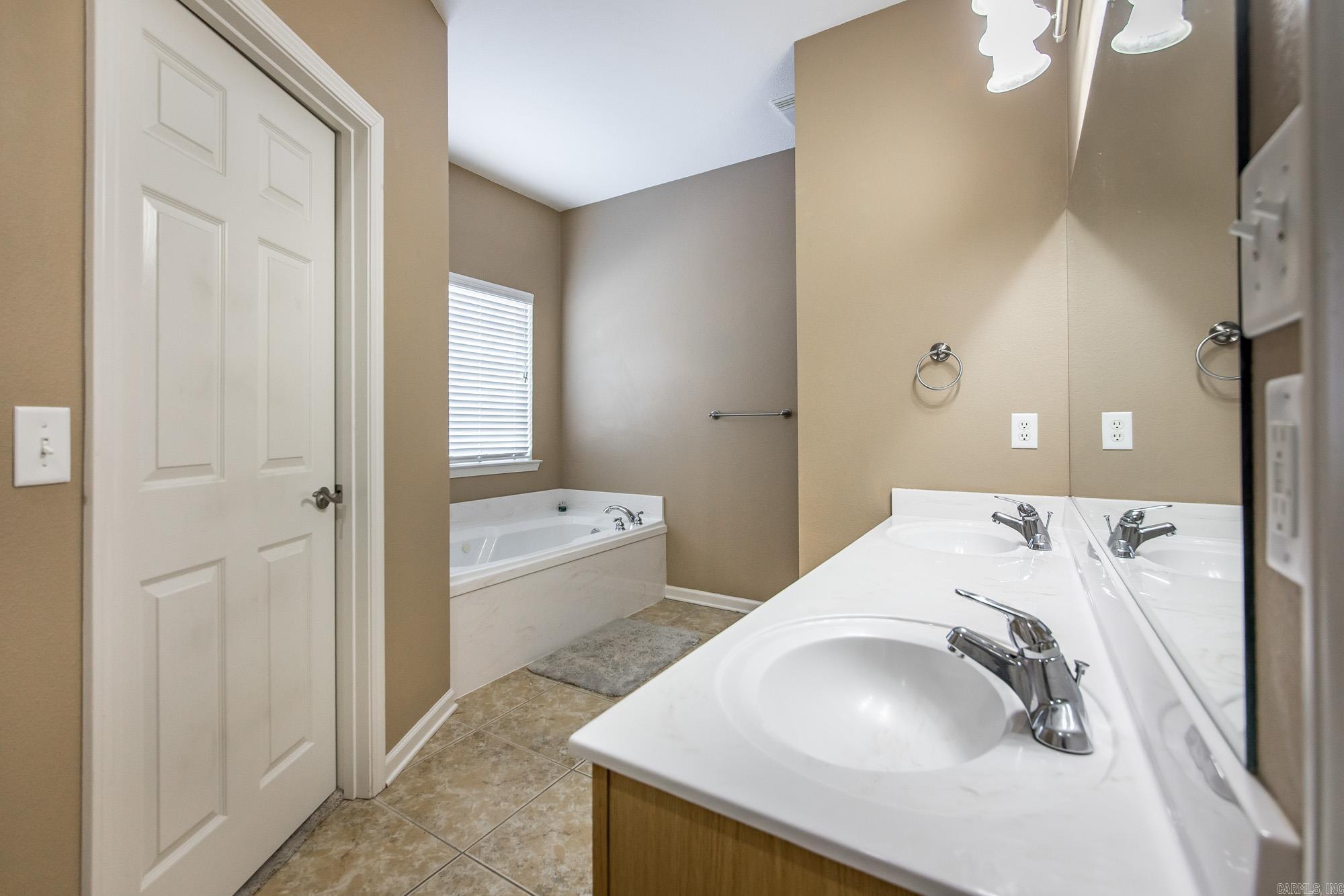 SPRING VALLEY - Residential