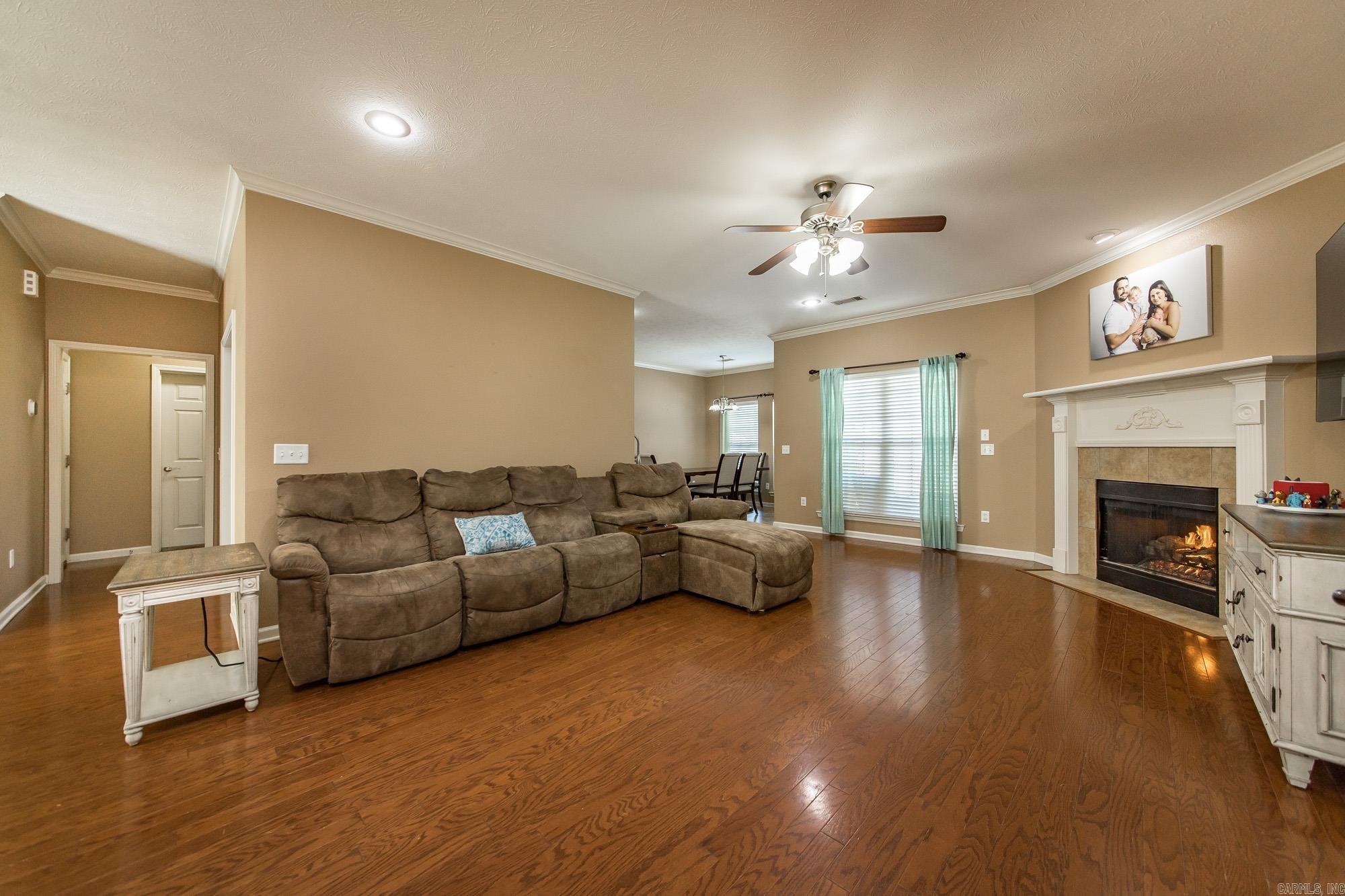 SPRING VALLEY - Residential