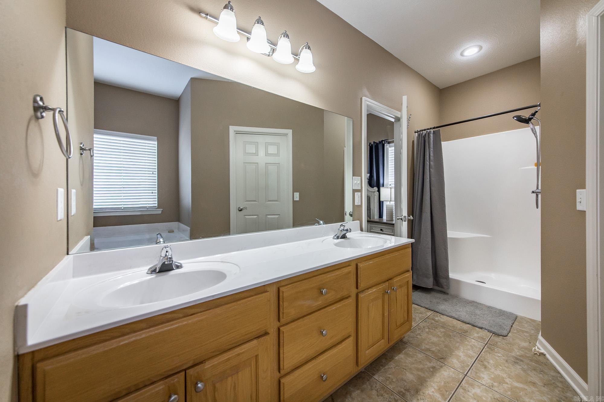 SPRING VALLEY - Residential