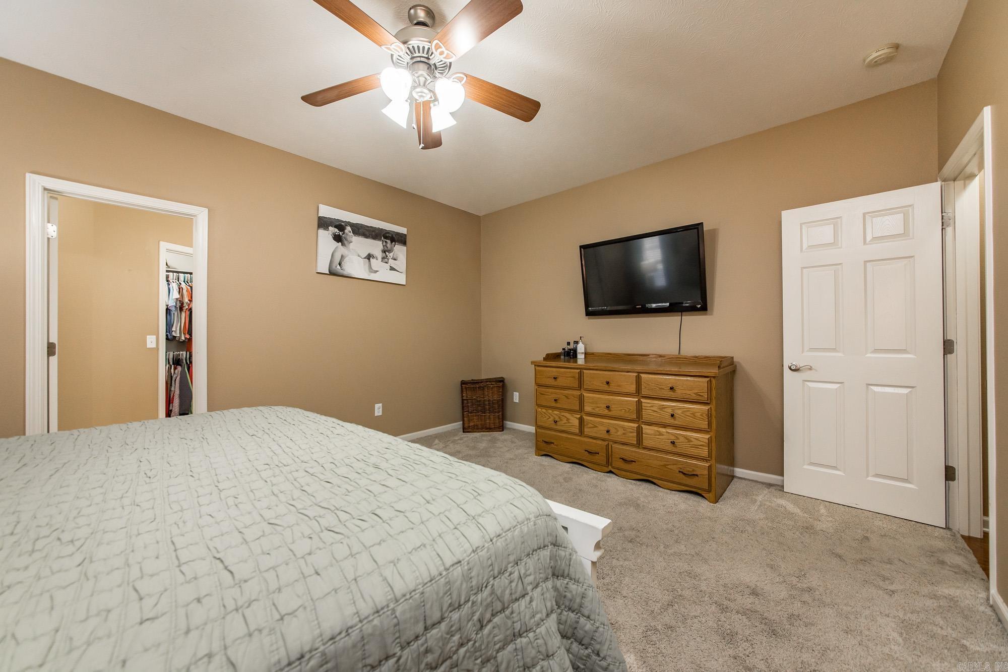 SPRING VALLEY - Residential