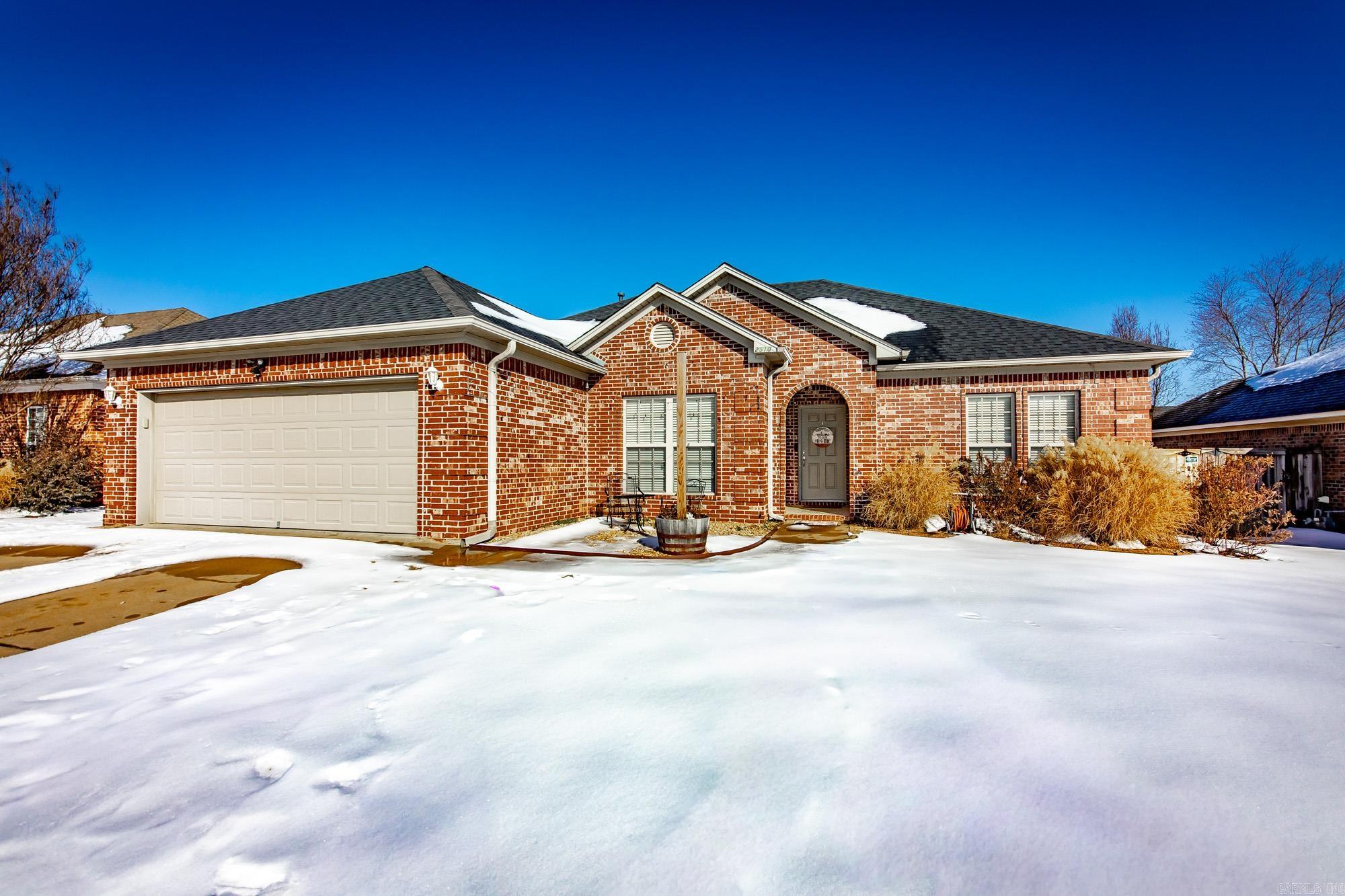 SPRING VALLEY - Residential